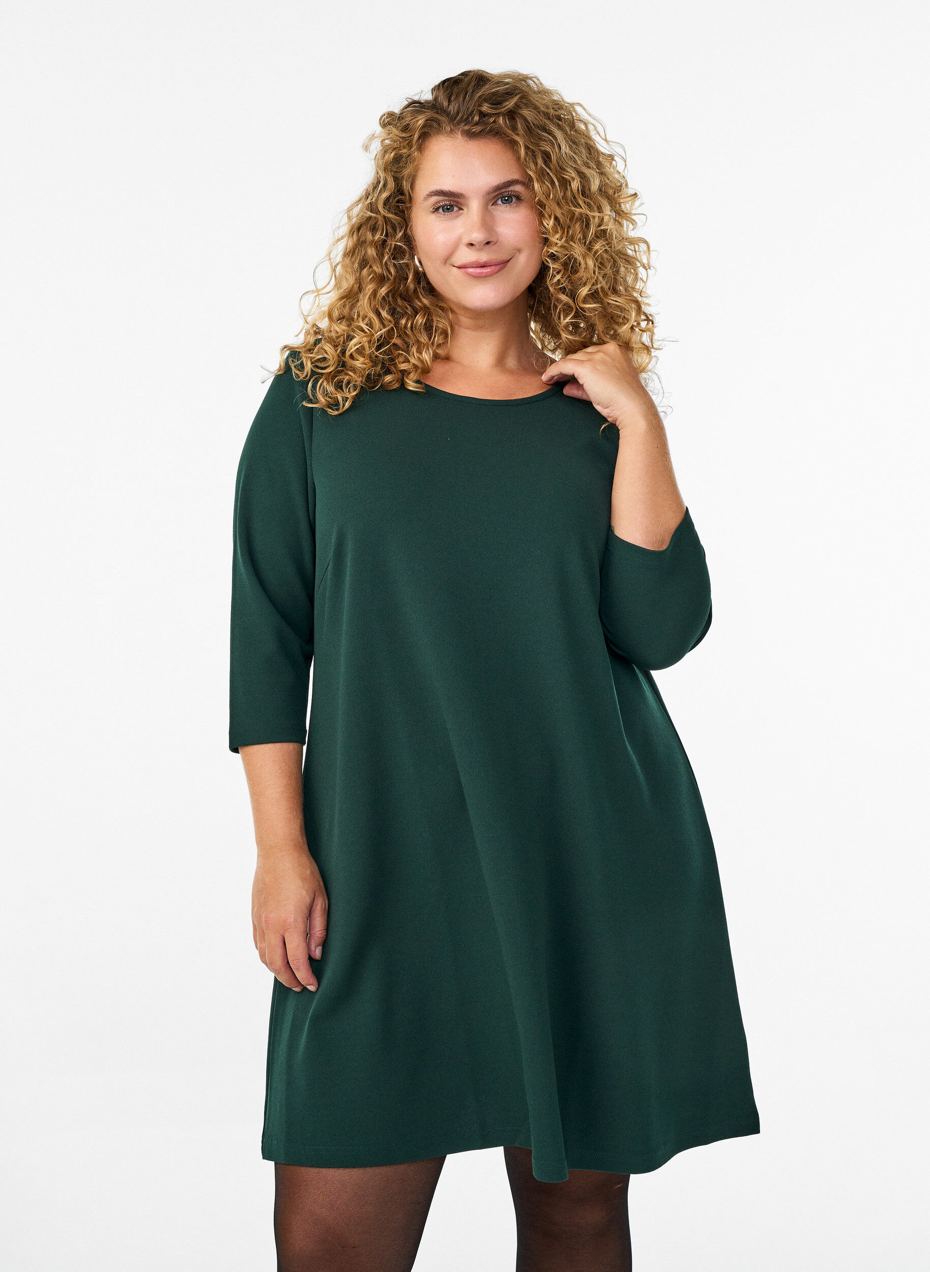 Short A-line dress with 3/4 sleeves, Green, Model
