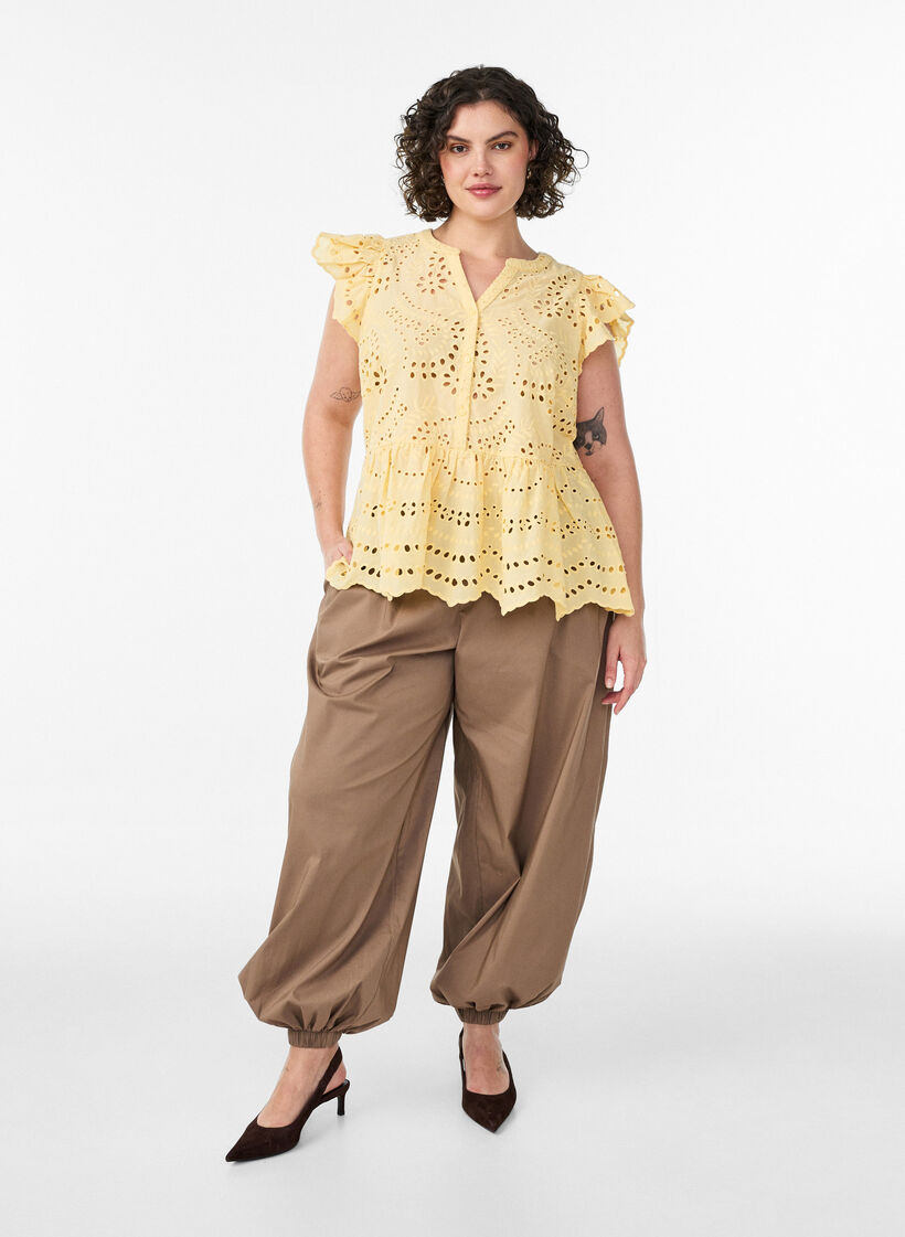 Sleeveless broderie anglaise blouse with ruffles, Yellow, Model image number 1