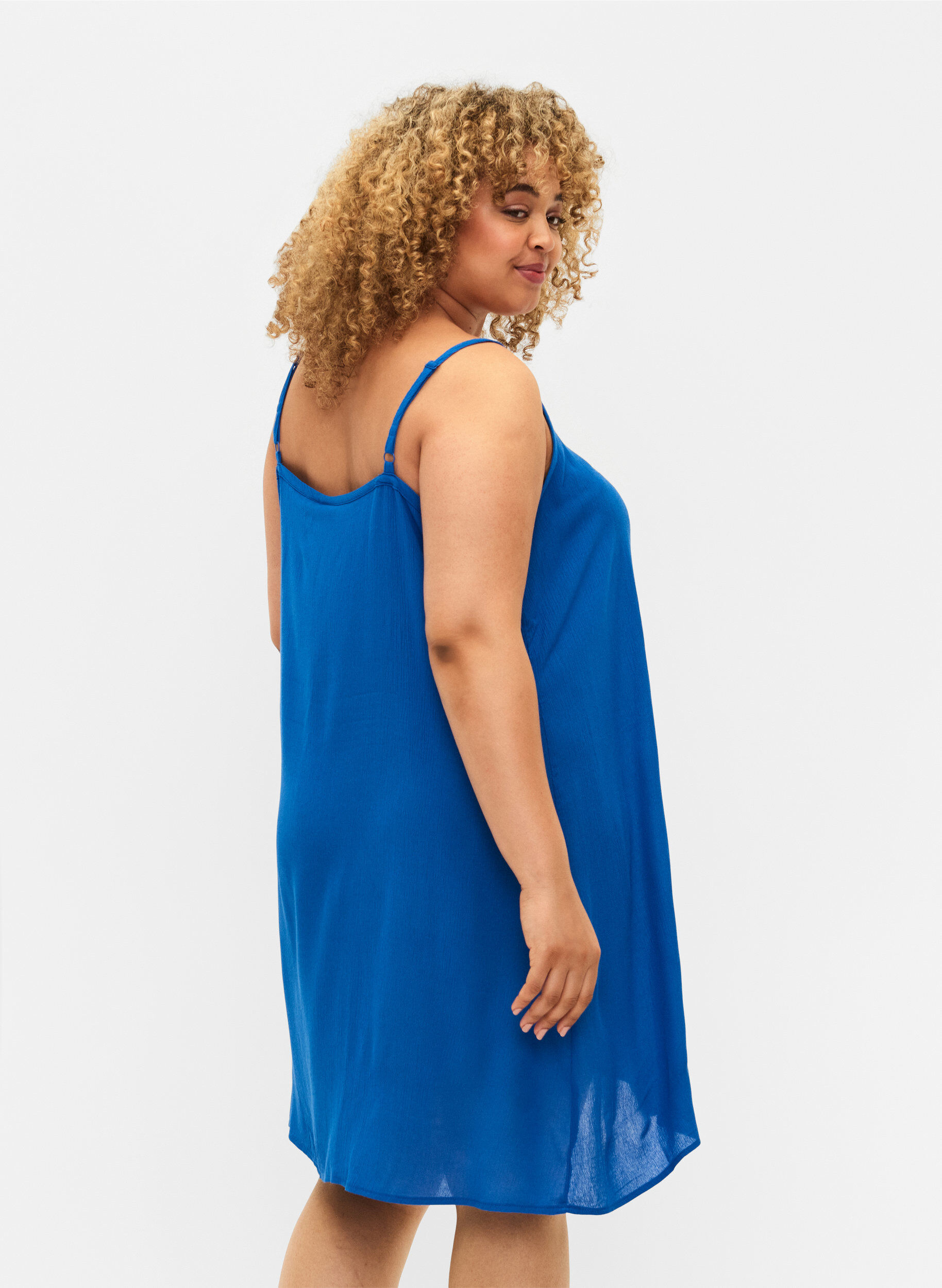 Zizzifashion Solid colour strap dress in viscose, Blue, Model image number 2