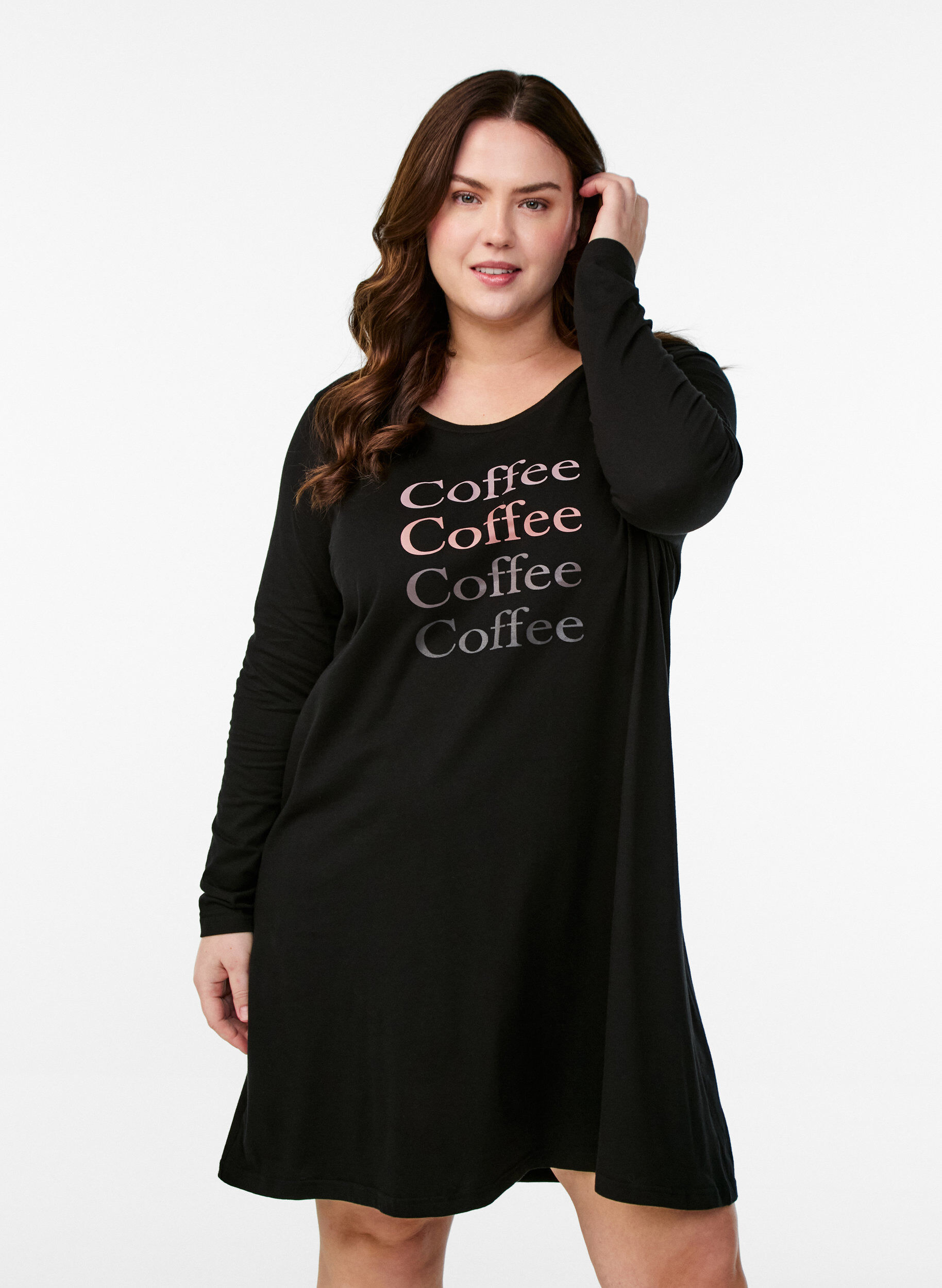 Zizzifashion Long-sleeved nightgown in organic cotton, Black, Model image number 0