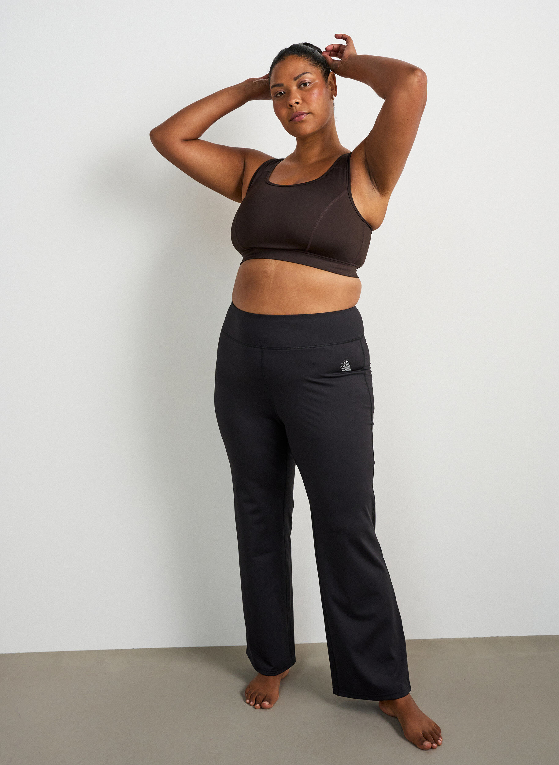 ZizzifashionBootcut training tights with a high waist, Black, Model image number 0