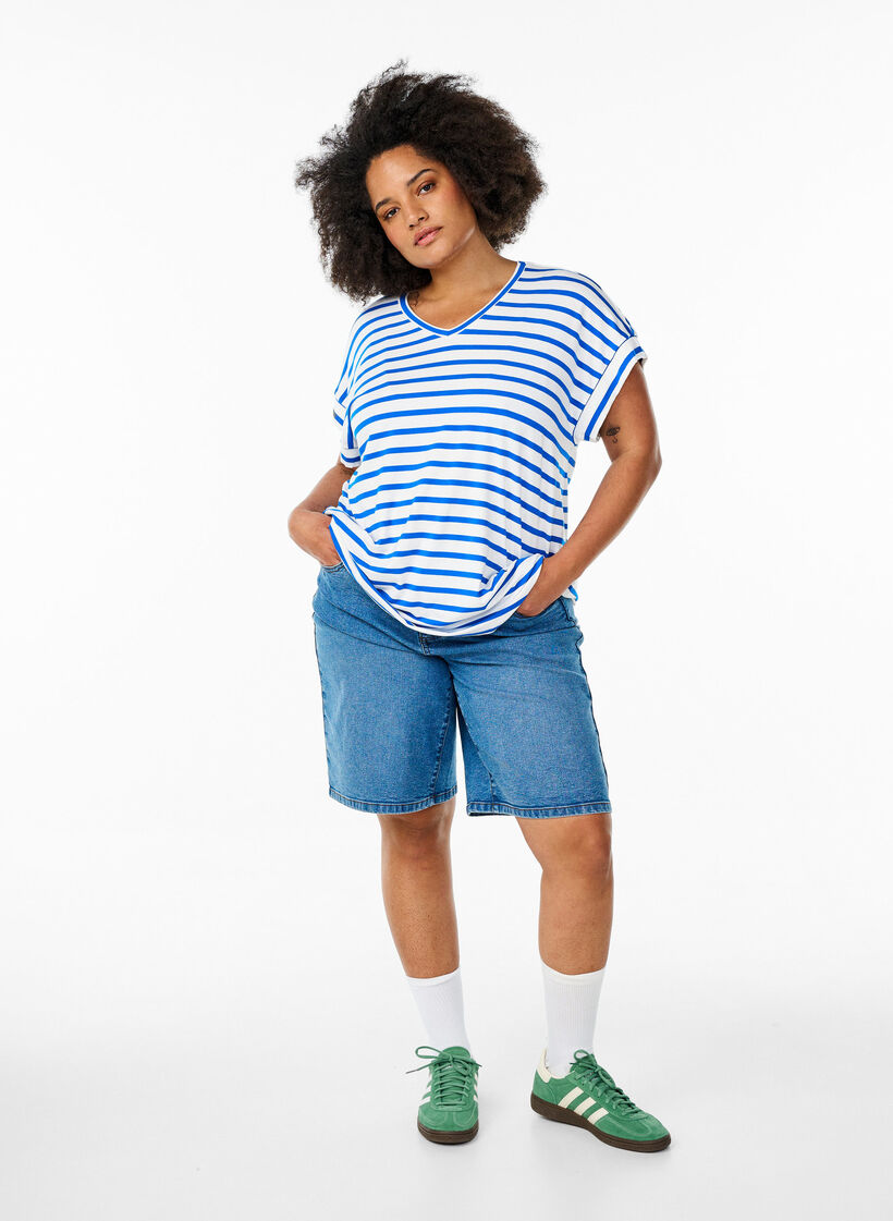 Striped T-shirt with V-neck, Blue, Model image number 1