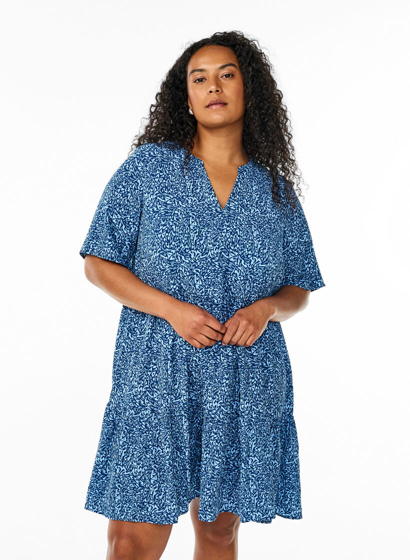 Short sleeve dress with a-line and cutlines, Blue, Model image number 0