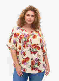 Floral viscose blouse with short sleeves, Buttercream Vintage, Model