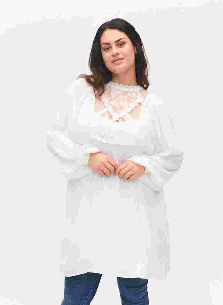 viscose tunic with lace details, Off White, Model