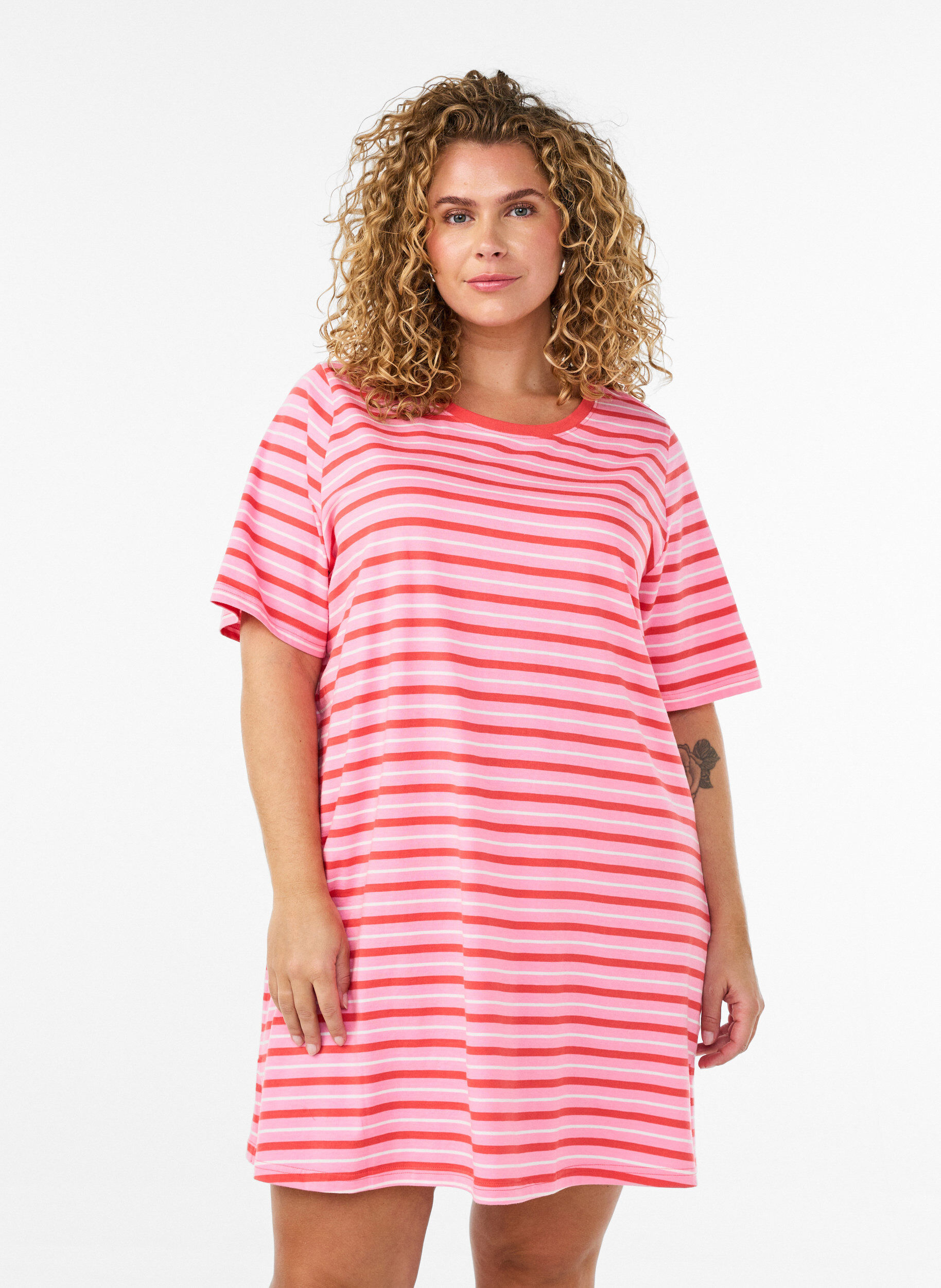 ZizzifashionLong oversized striped T-shirt in organic cotton, Pink, Model image number 0
