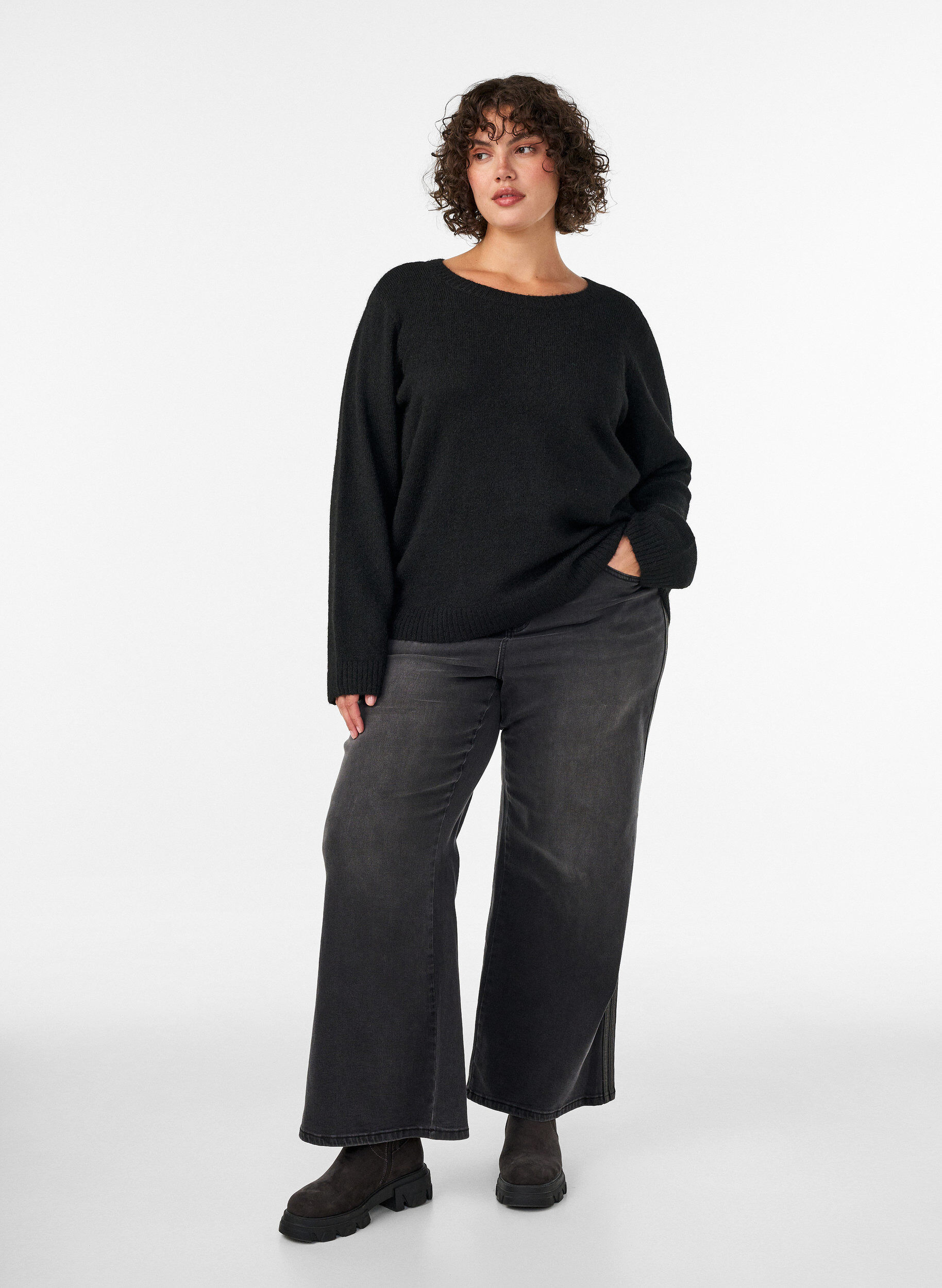 ZizzifashionLoose round neck jumper, Black, Model image number 1