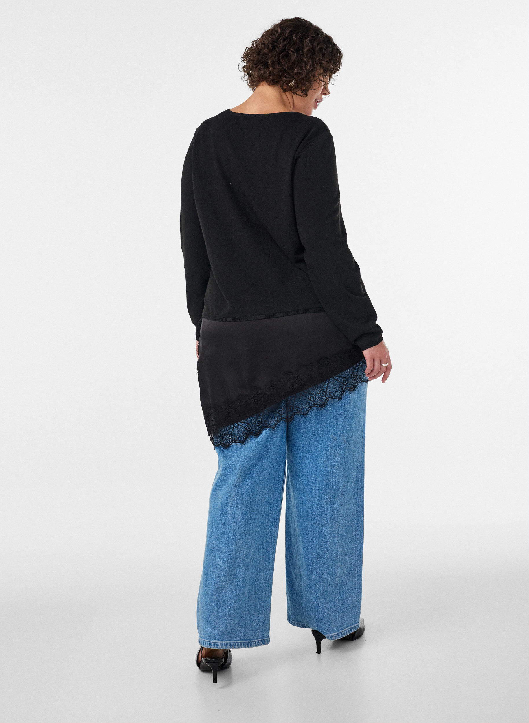 ZizzifashionKnitted blouse with layered effect and lace trim, Black, Model image number 2