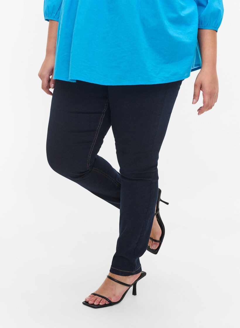 Extra slim fit Amy jeans with a high waist, Blue, Model image number 3