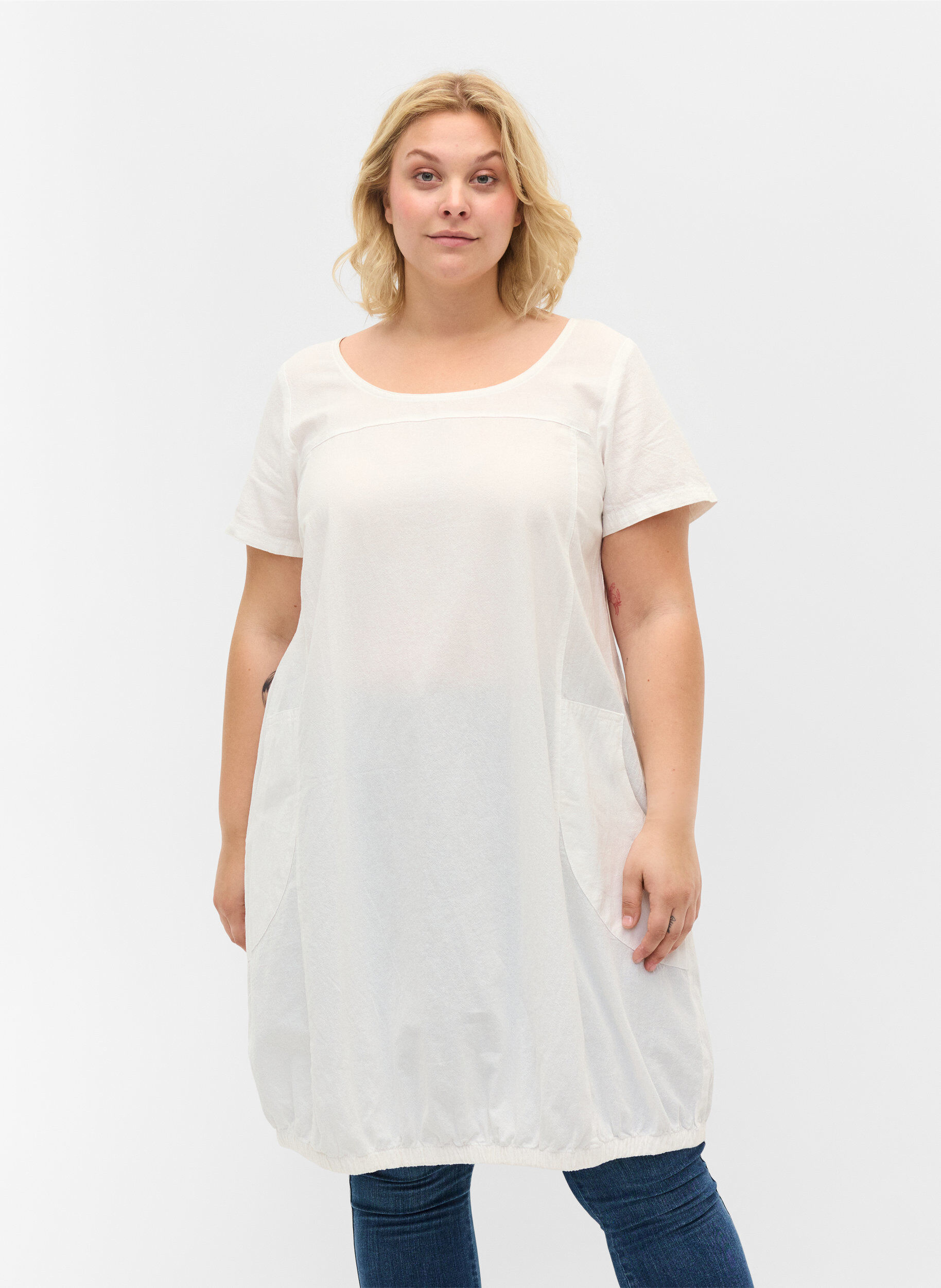 Short-sleeved cotton dress, White, Model