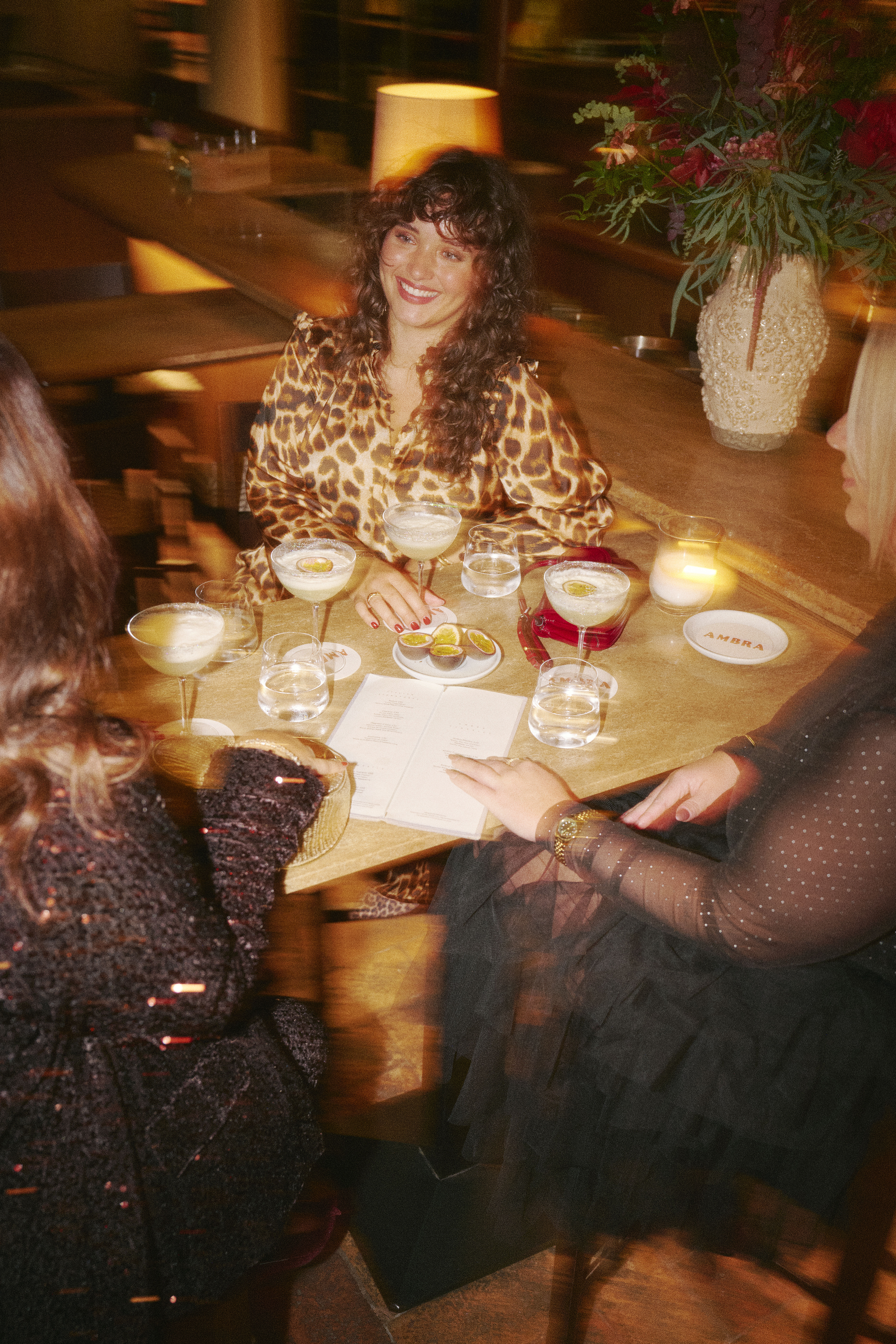 Elegant animal print in golden tones, , Model