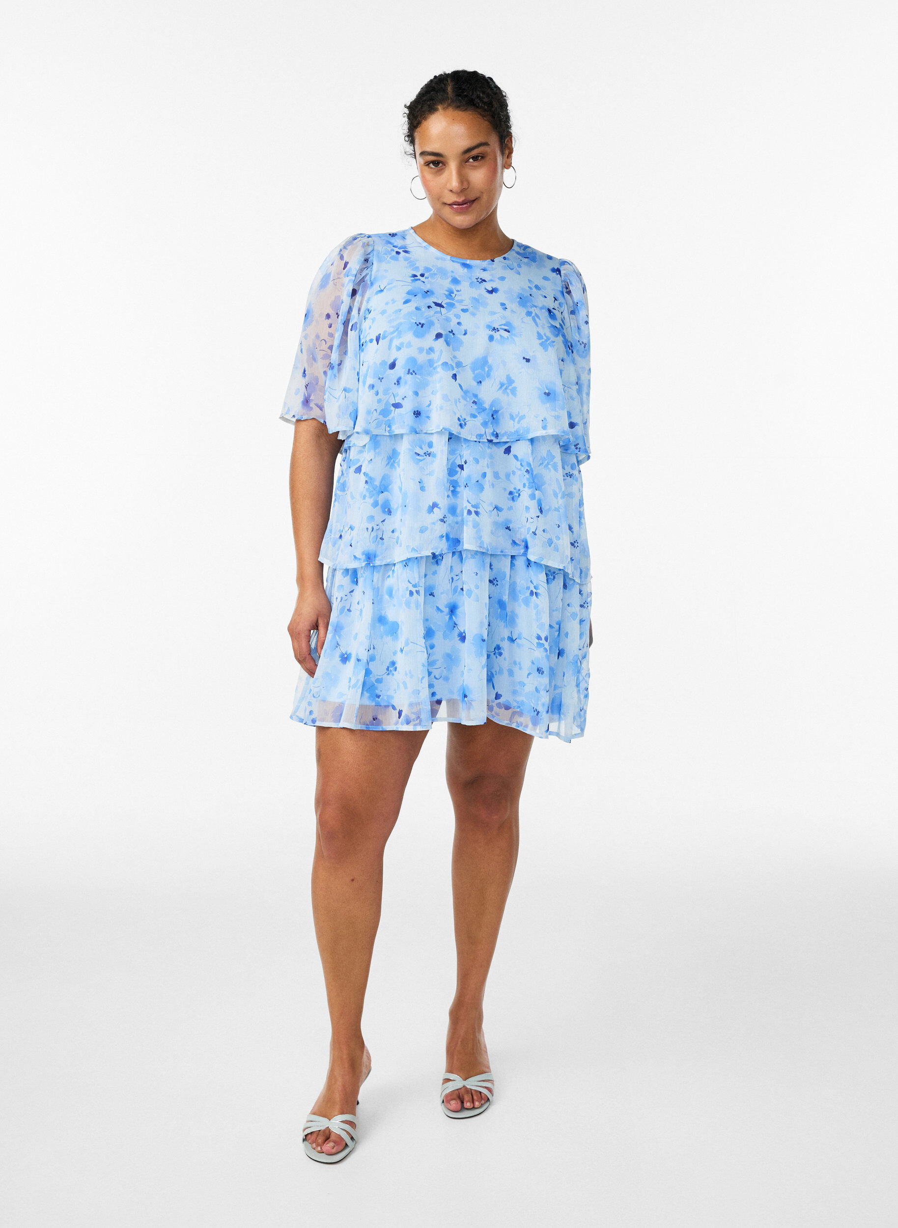 ZizzifashionShort chiffon-look dress with floral print and ruffle layers, Blue, Model image number 1