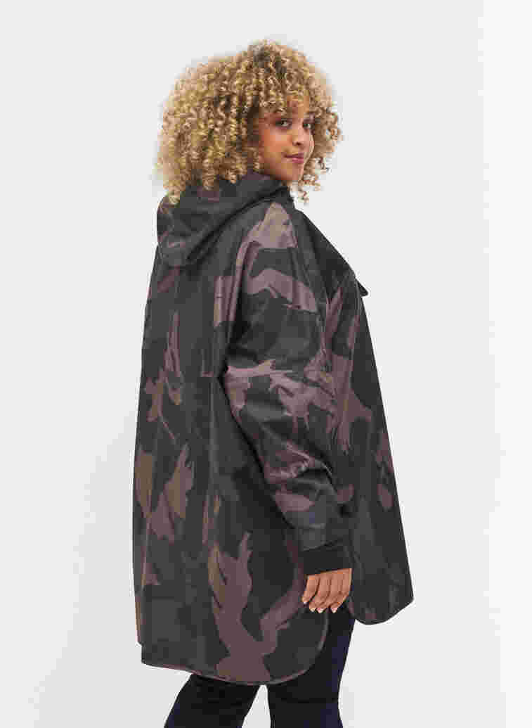 Rain poncho with camouflage print, Camou Print, Model