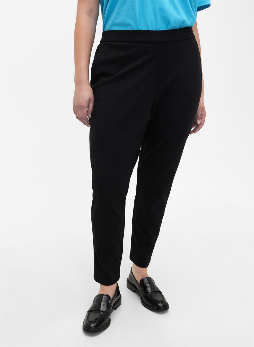 Cropped trousers with pockets, Black, Model image number 3