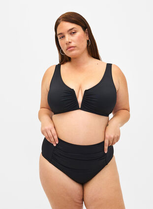 Bikini top with V-wire and removable pads, Black, Model image number 2