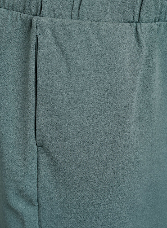 FLASH - Loose shorts with pockets, Green, Packshot image number 2