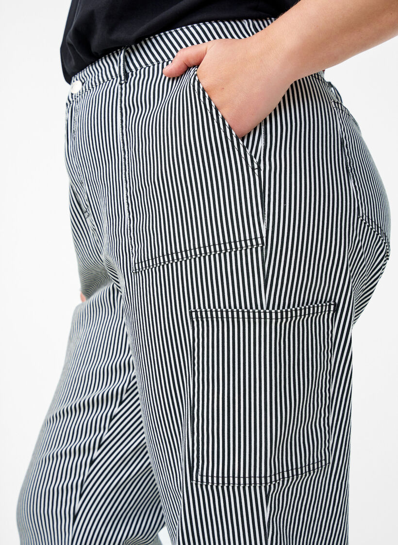 High-waisted striped cargo jeans, Black, Image image number 0