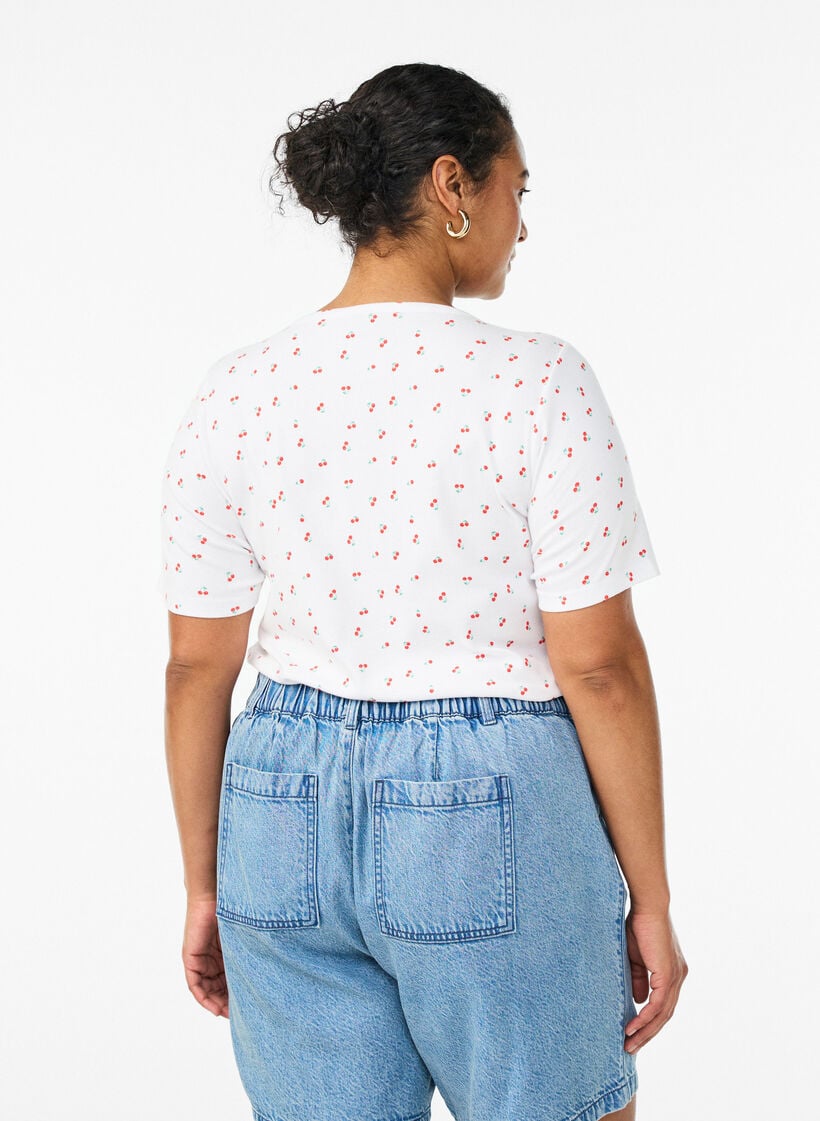 Cotton T-shirt with all-over print, Vanilla, Model image number 2