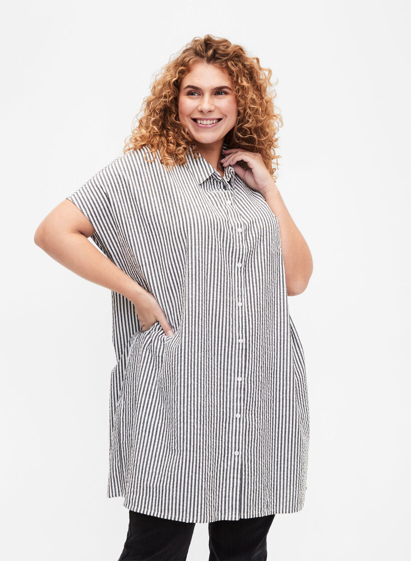 Long striped cotton shirt, Black, Model image number 0