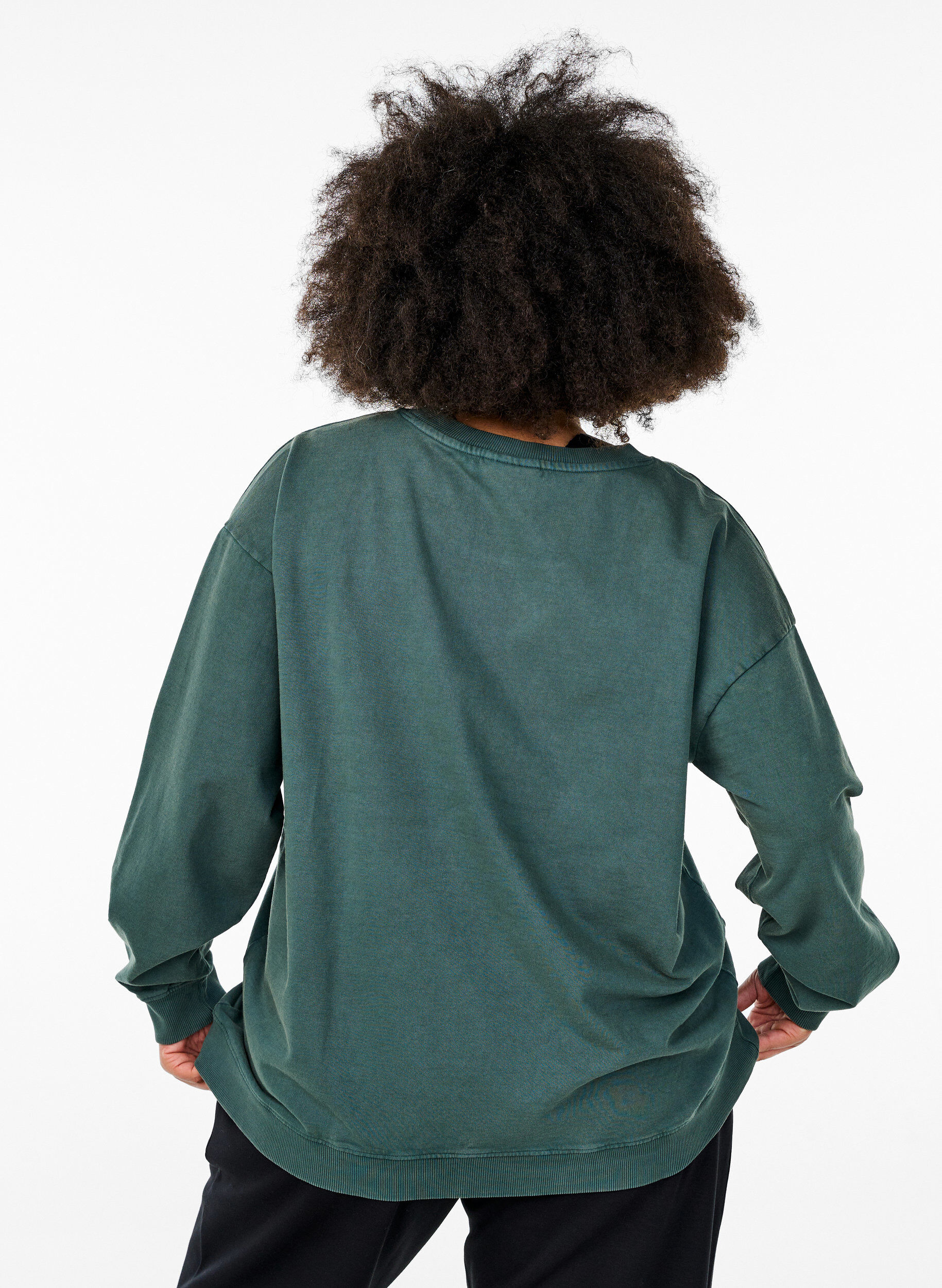 Zizzifashion Loose sweatshirt with washed look, Green, Model image number 2