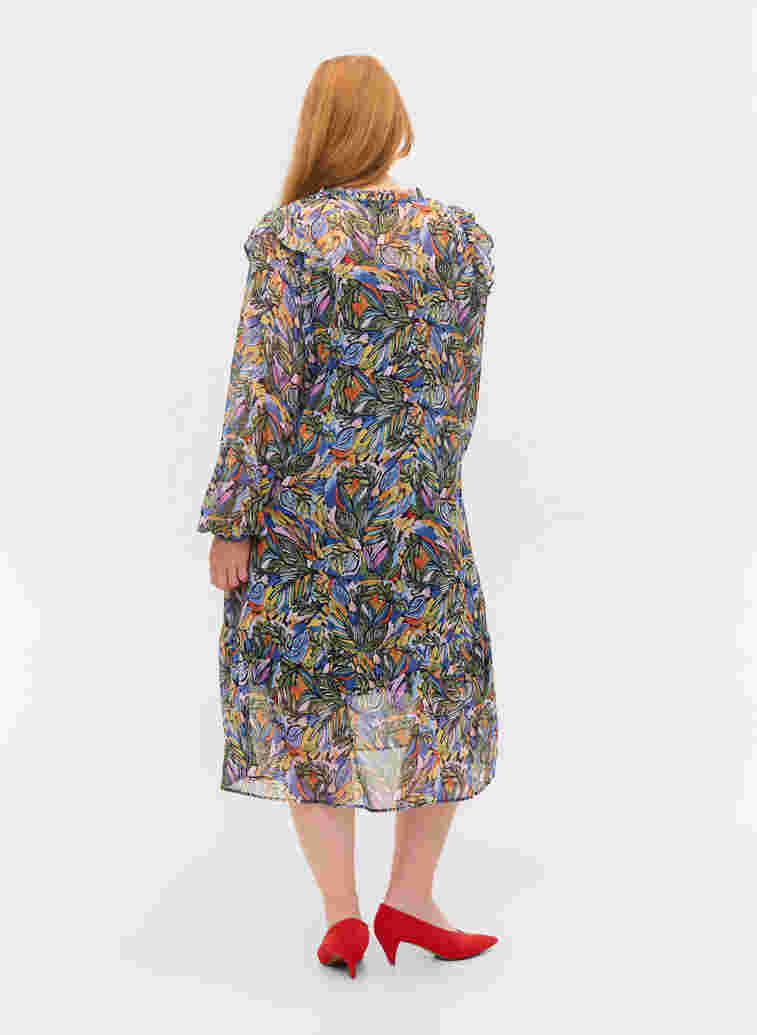 Colourful midi dress with smocking and long sleeves, Vibrant Leaf, Model
