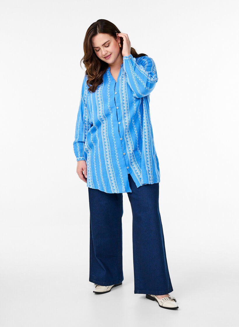 Tunic with embroidered pattern, Blue, Model image number 1