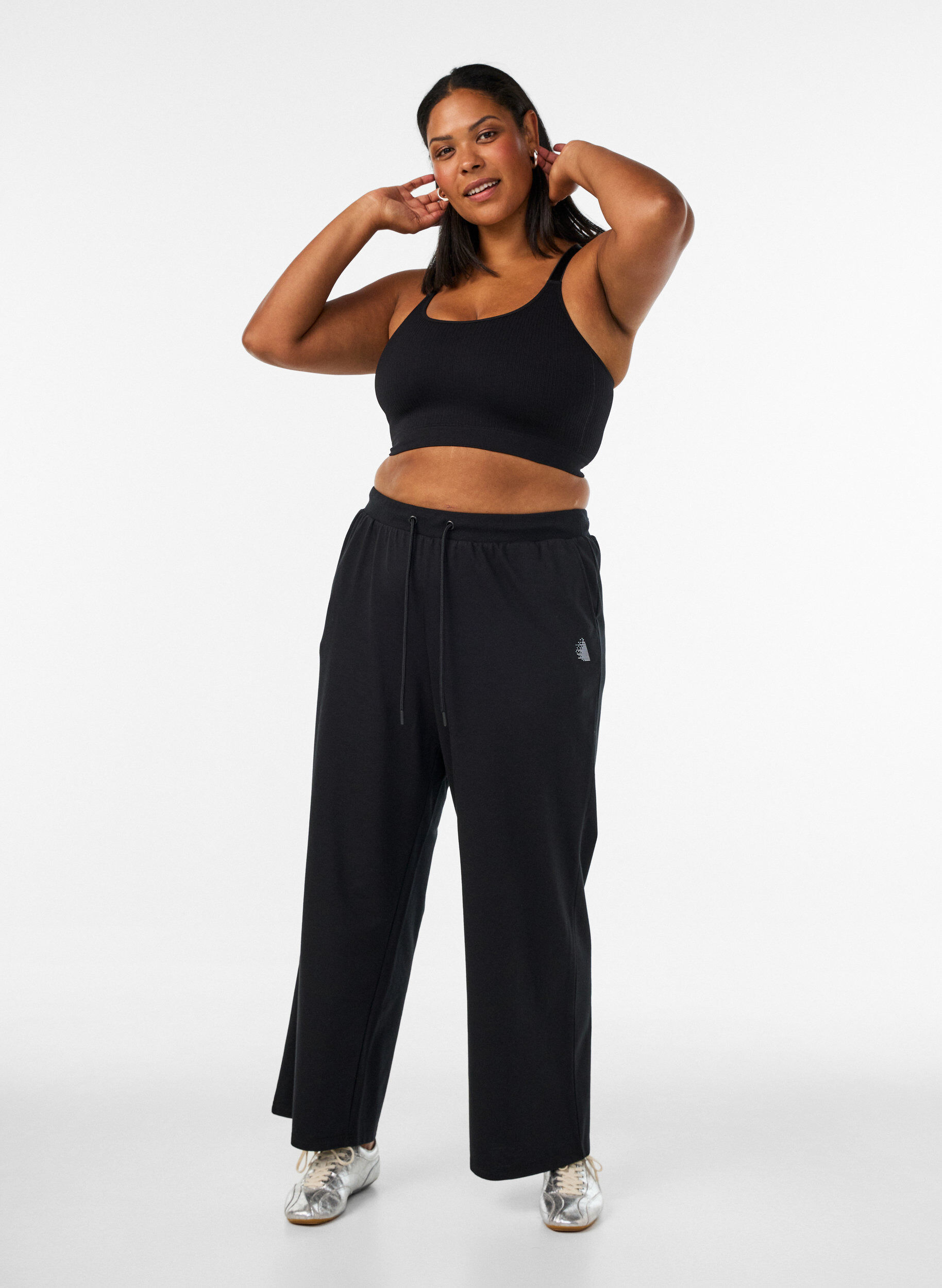 ZizzifashionSeamless ribbed sports bra, Black, Model image number 1