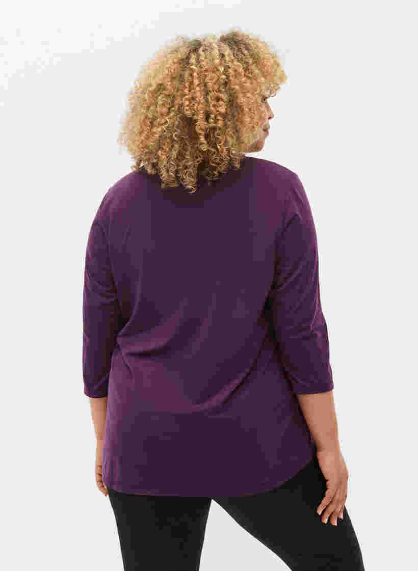Workout top with 3/4 sleeves, Purple Pennant, Model image number 1