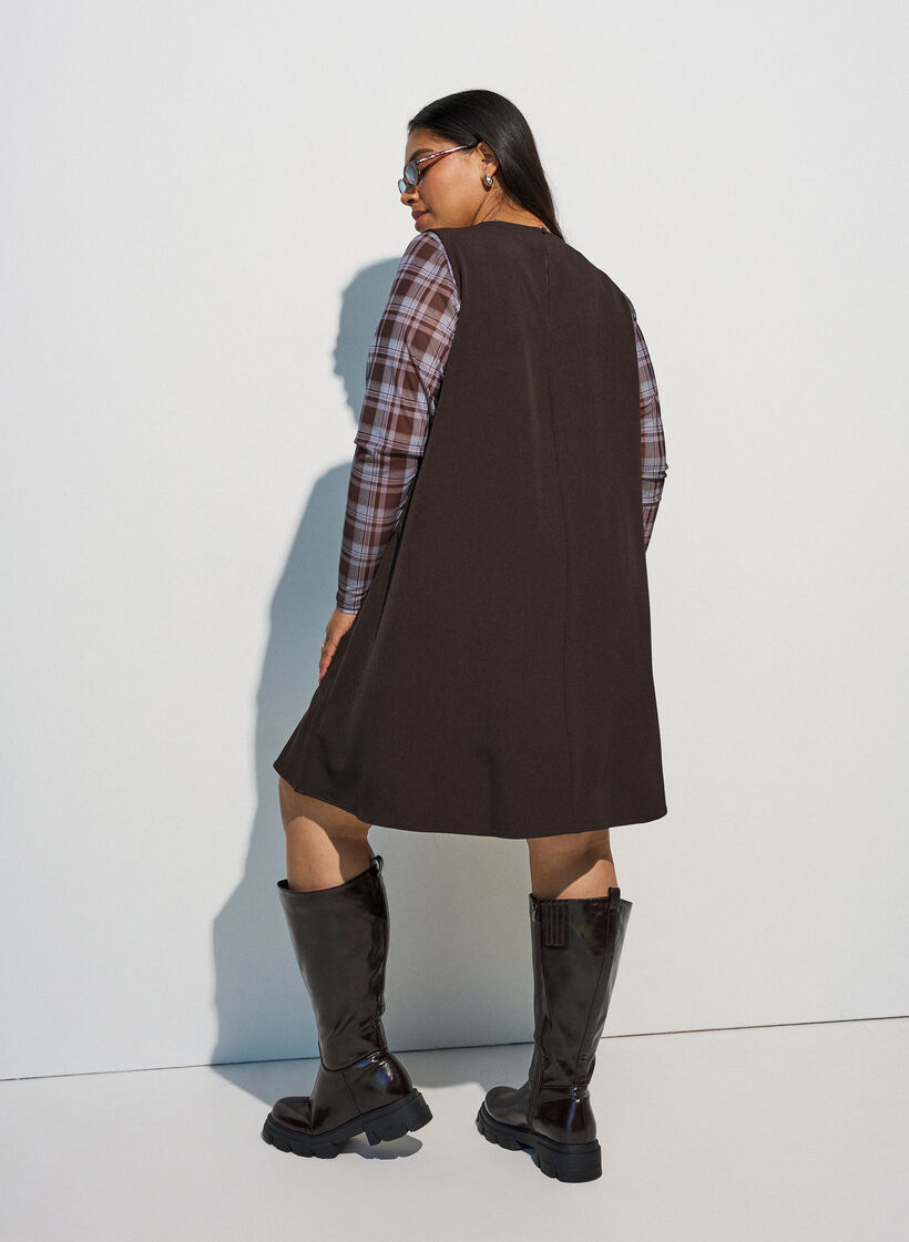 Sleeveless pinstripe A-line dress, Brown, Model image number 2