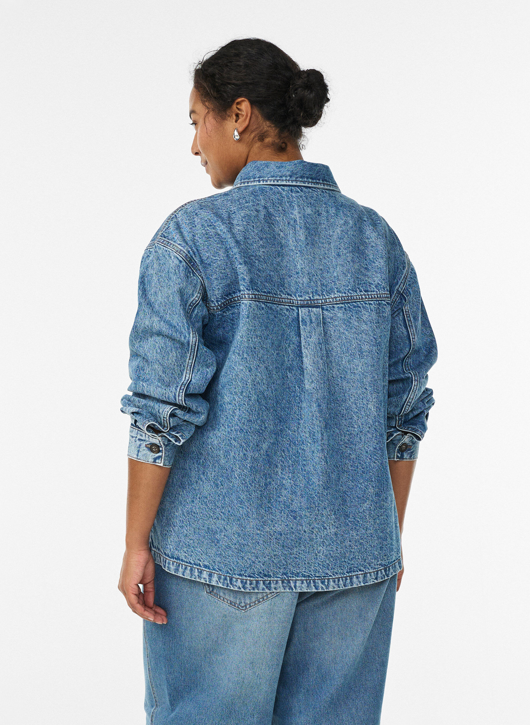 Zizzifashion Denim shirt with half placket and chest pockets, Light Blue, Model image number 2