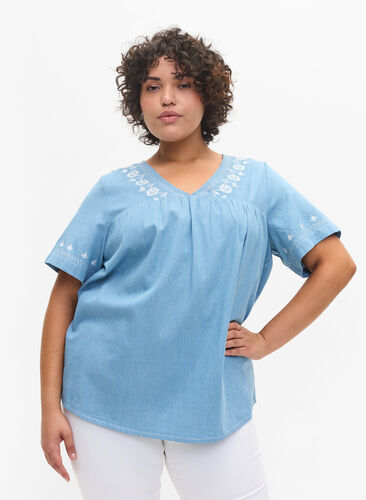 Short-sleeved blouse with embroidery, Light blue denim, Model image number 0