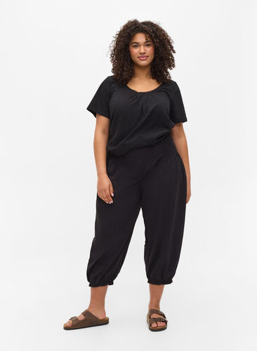 Loose 3/4-length trousers with smock detail, Black, Model image number 0