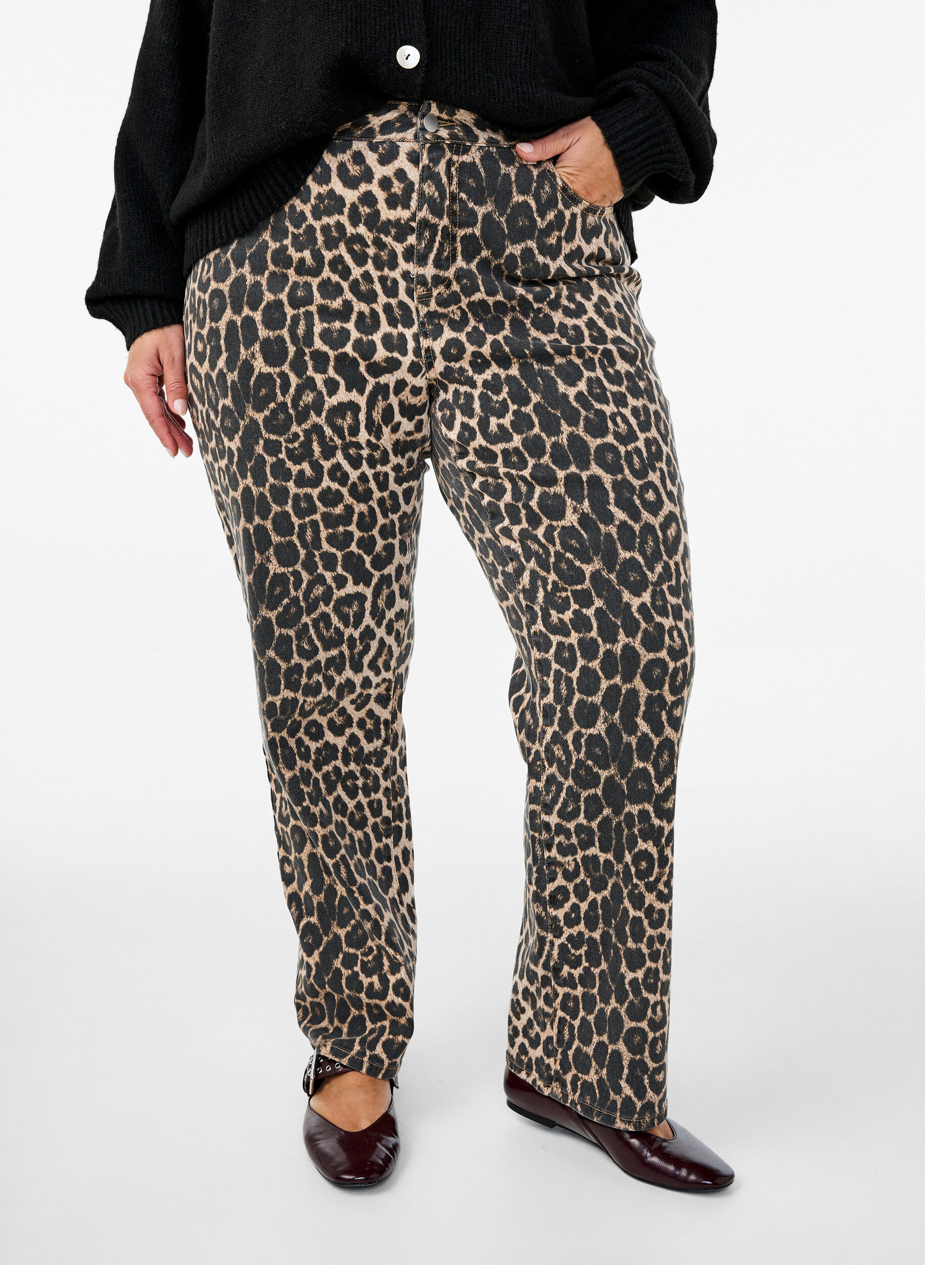 Zizzifashion Regular fit jeans with leopard print, Brown, Model image number 2