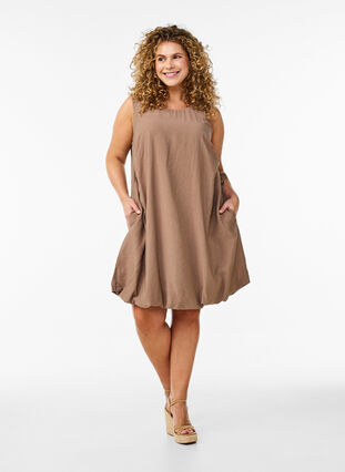 Knee-length balloon dress with pockets - Brown - Sz. 40-64 - Zizzifashion Knee-length balloon dress with pockets - Brown - Sz. 40-64 - Zizzifashion