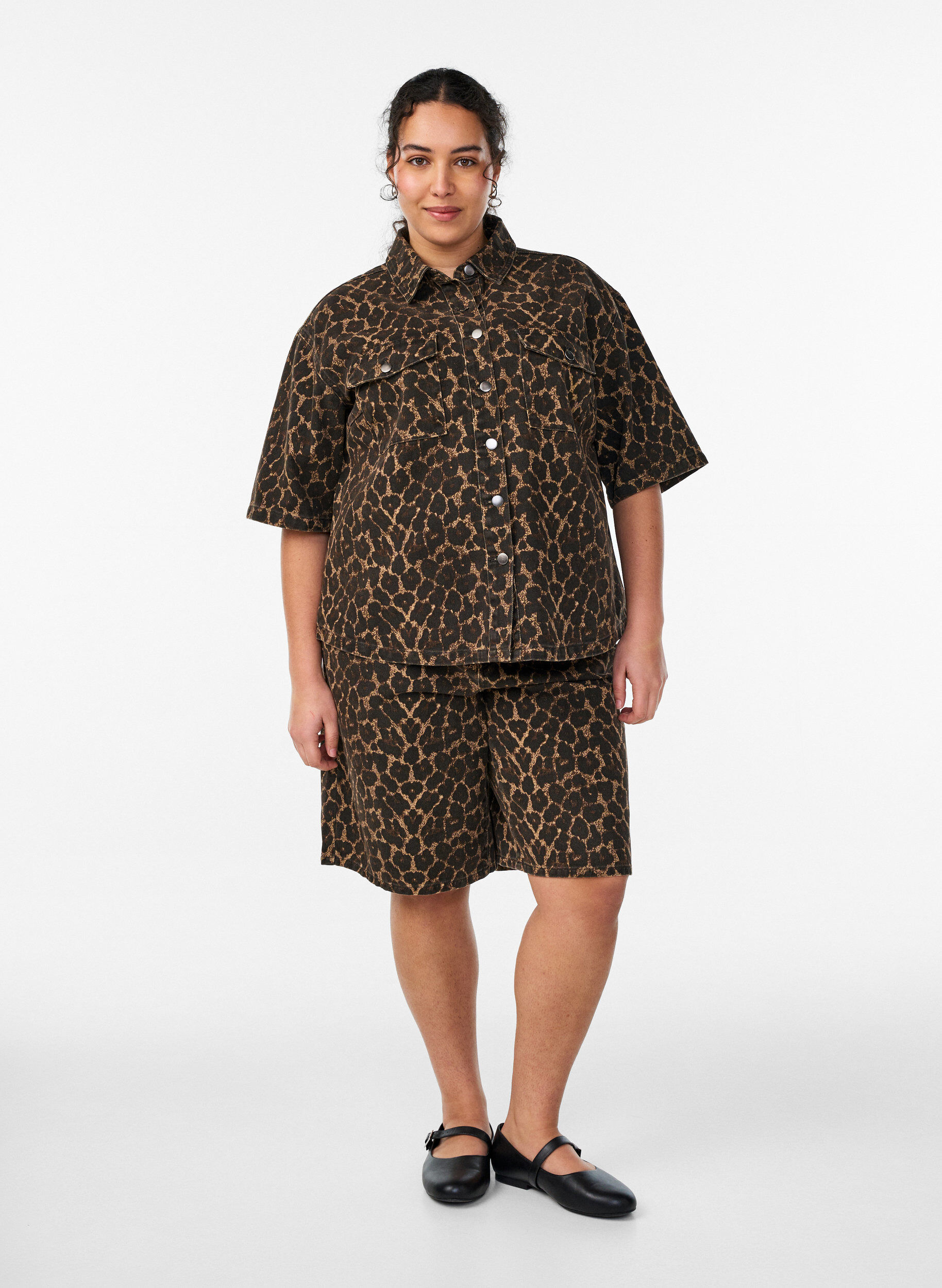 ZizzifashionDenim shirt with leopard print and short sleeves, Brown, Model image number 1