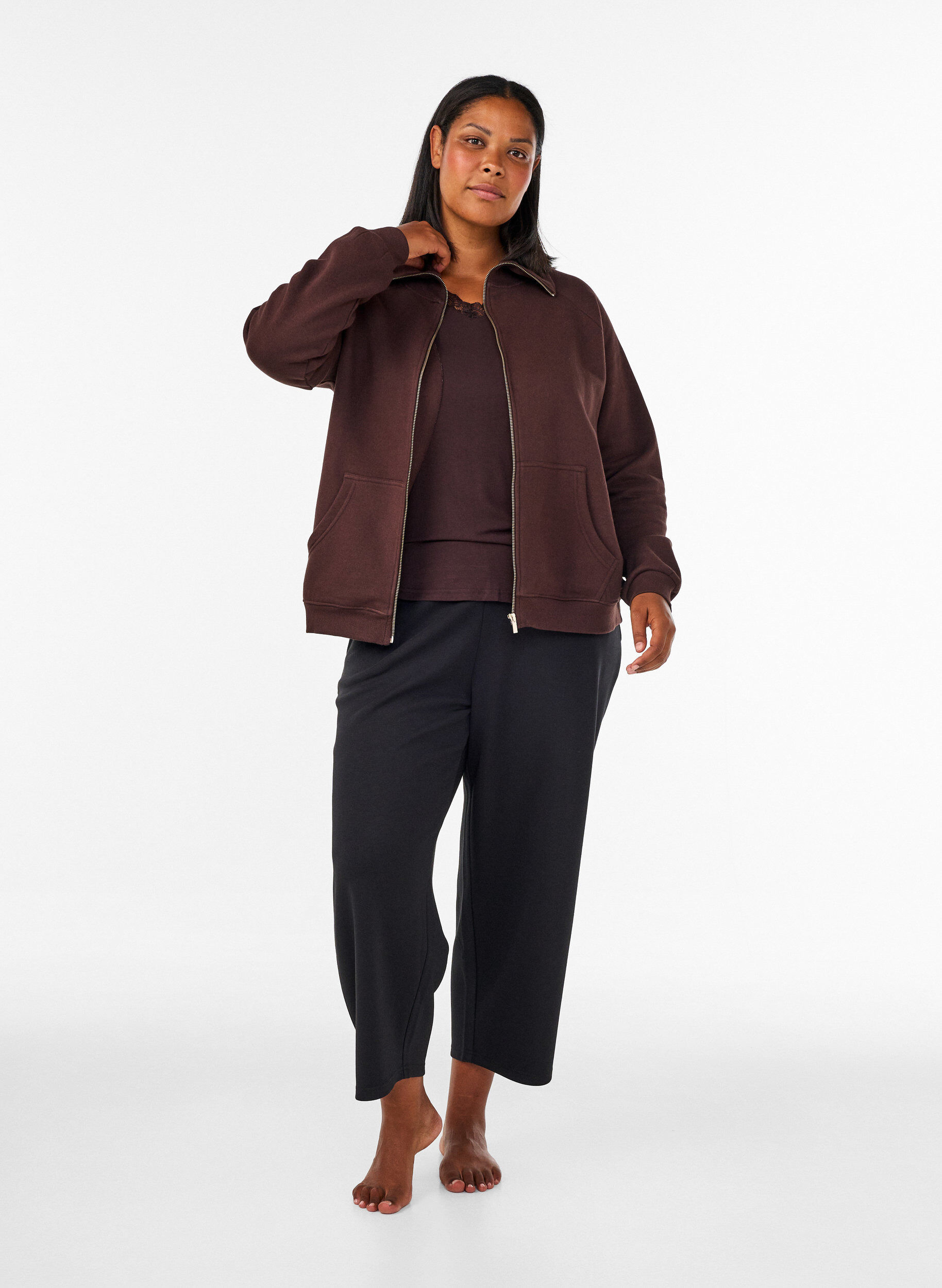 ZizzifashionSweat cardigan with high collar and zip, Brown, Model image number 1