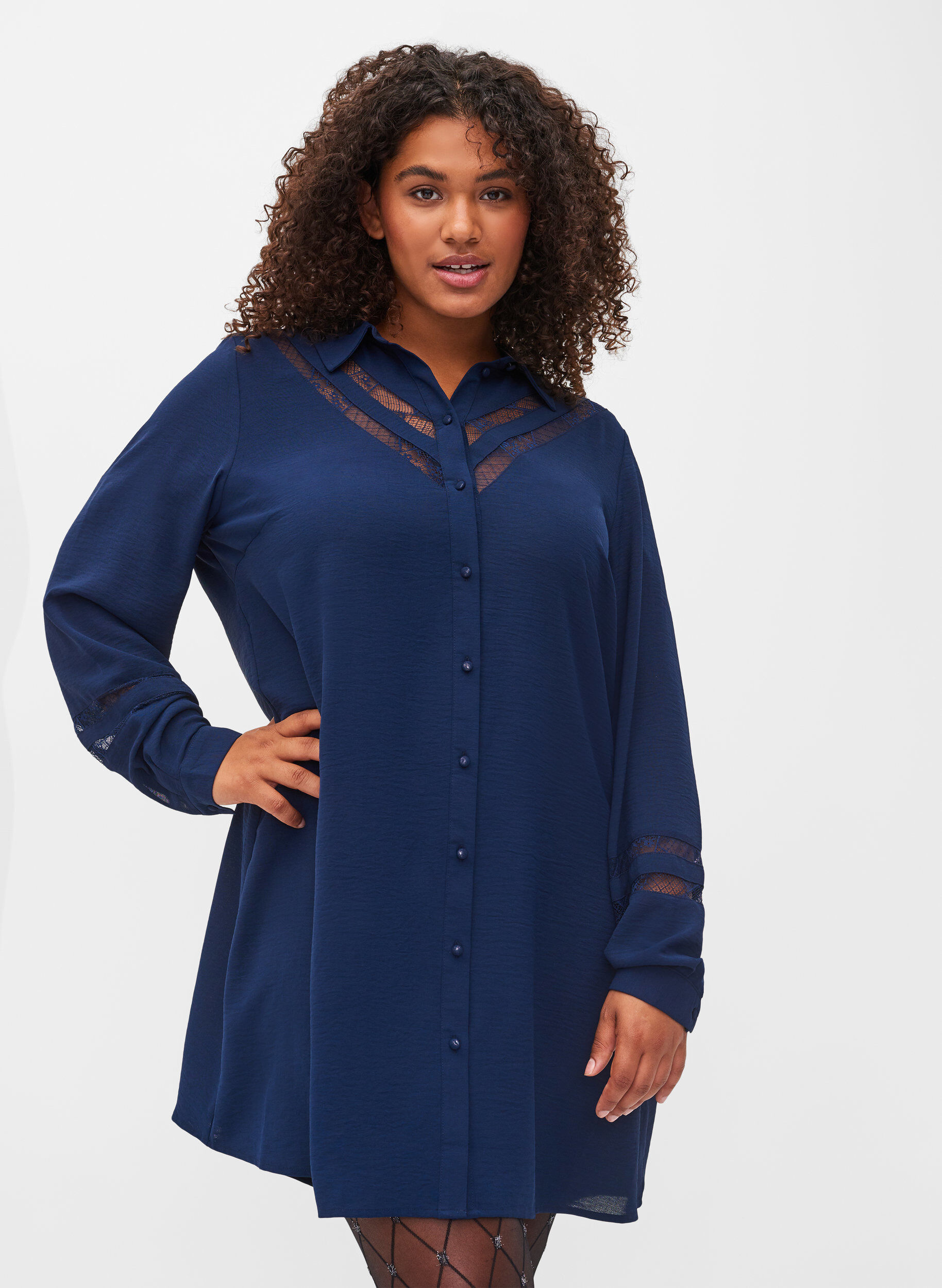 Zizzifashion Long shirt with lace details, Navy Blazer, Model image number 0