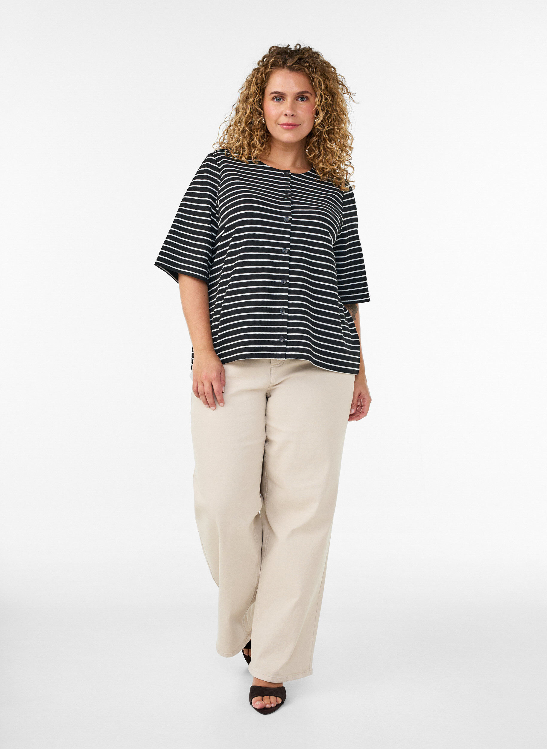 ZizzifashionBlouse with a ribbed texture and button closure, Black, Model image number 1