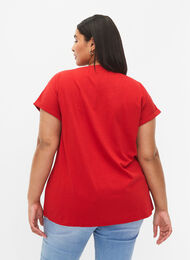 Short sleeved cotton blend t-shirt, Tango Red, Model