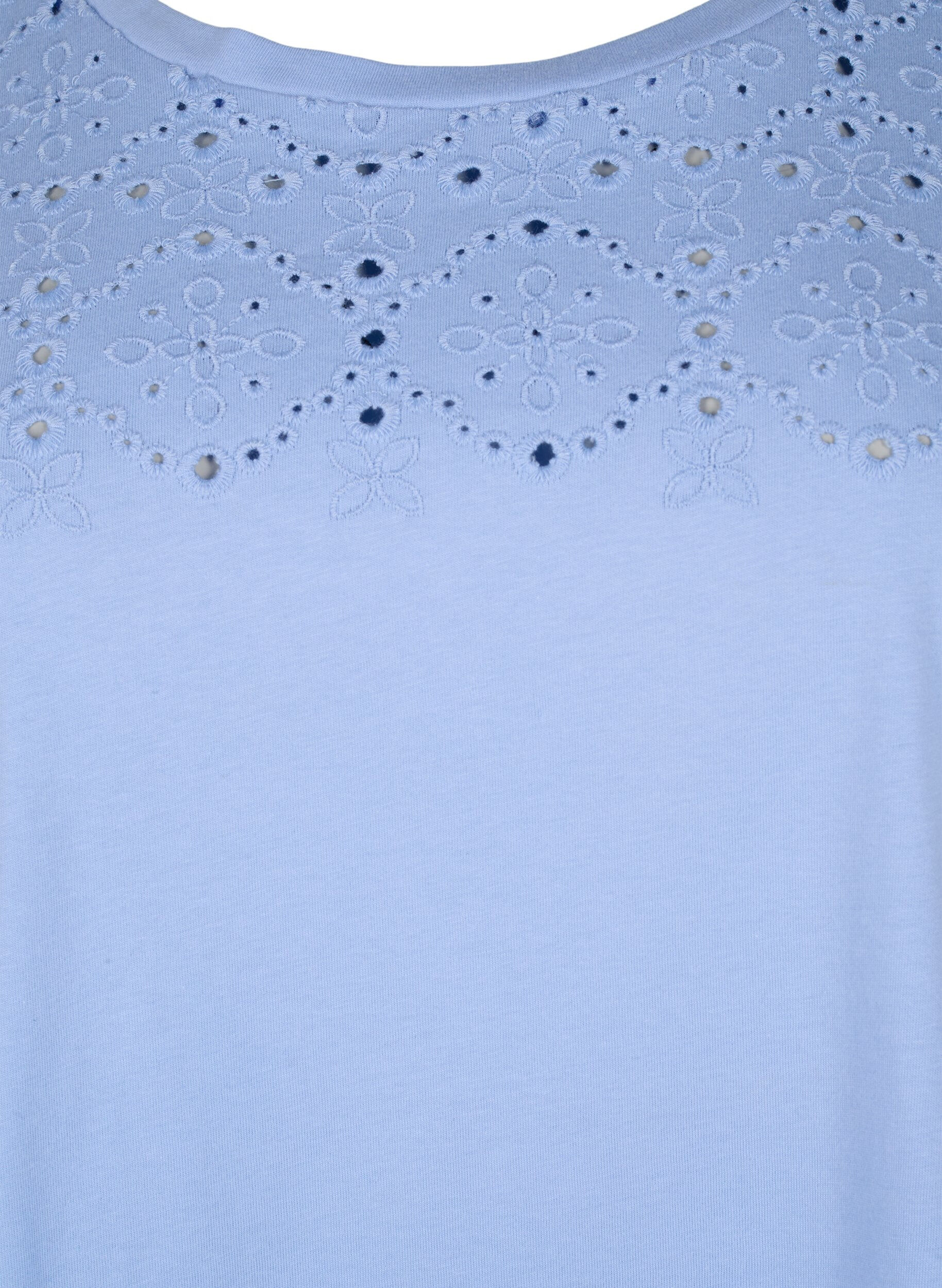 Zizzifashion Organic cotton T-shirt with broderie anglaise, Serenity, Packshot image number 2