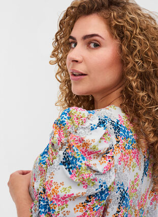 Printed viscose blouse with puff sleeves, Gray Dawn AOP, Model image number 2