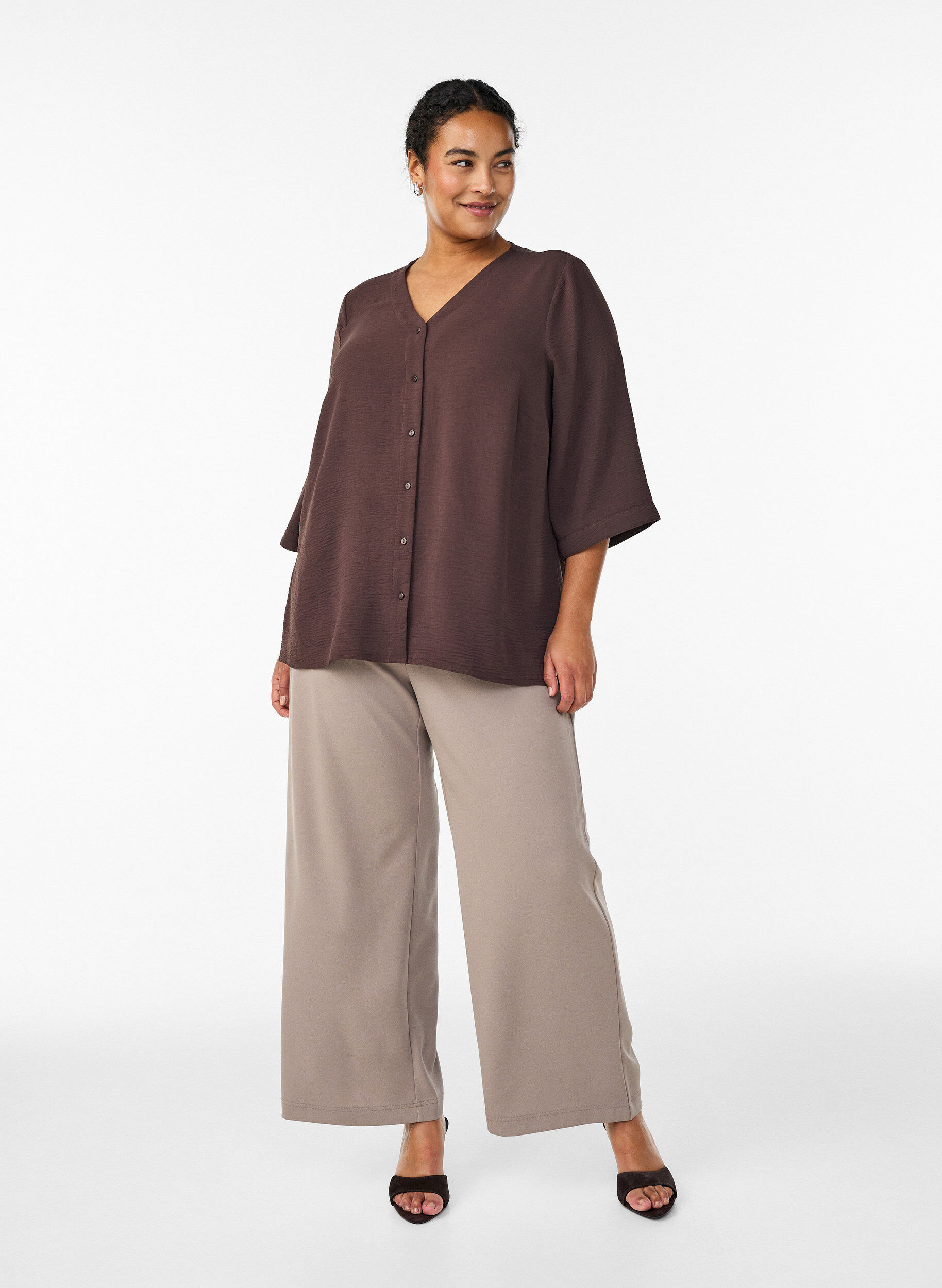 Zizzifashion Shirt blouse with V-neck and 3/4 sleeves, Brown, Model image number 1