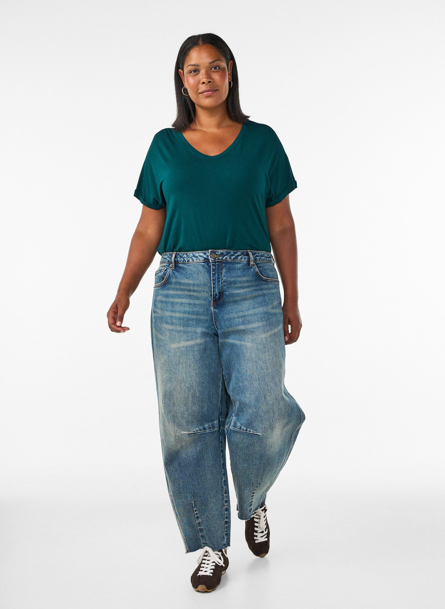ZizzifashionBasic V-neck T-shirt in viscose, Green, Model image number 1