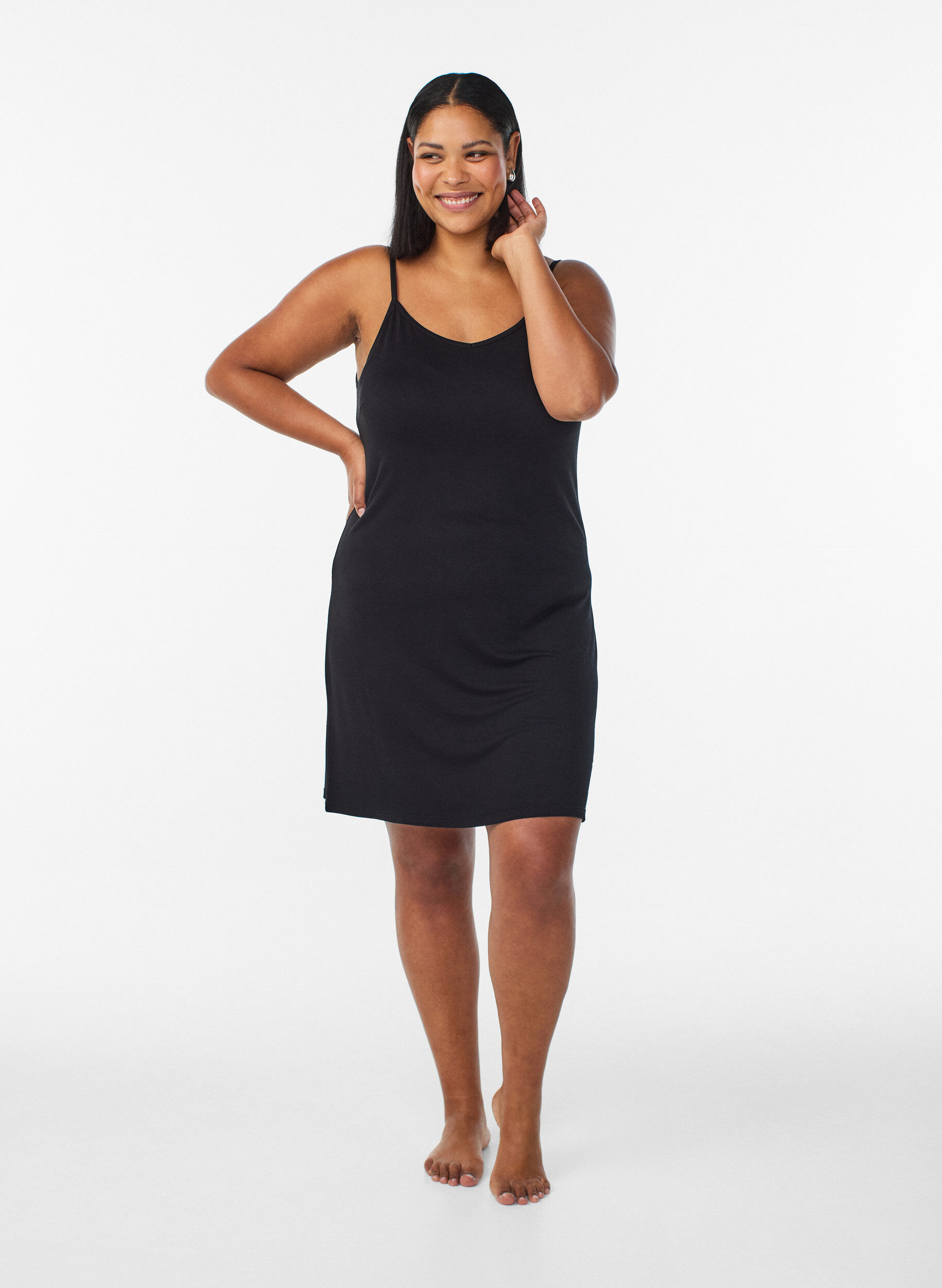 Zizzifashion Plain-coloured slip dress in viscose, Black, Model image number 1
