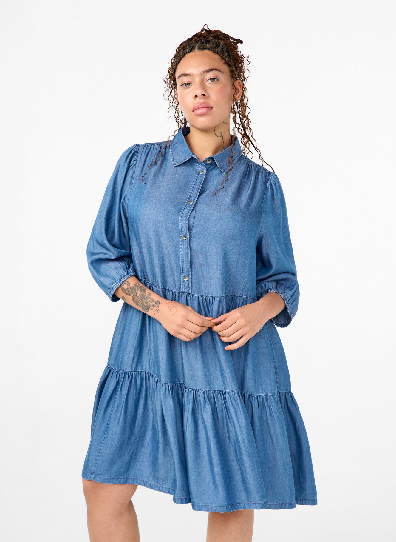 Denim dress in TENCEL Lyocell with 3/4 sleeves - Blue - Sz. 40-64 - Zizzifashion Denim dress in TENCEL Lyocell with 3/4 sleeves - Blue - Sz. 40-64 - Zizzifashion