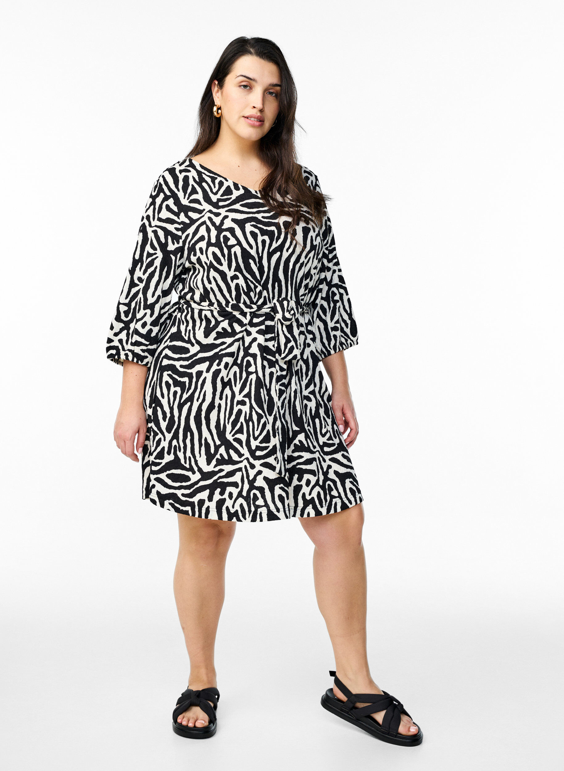 Zizzifashion Short dress with 3/4 sleeves and zebra print, Black, Model image number 1