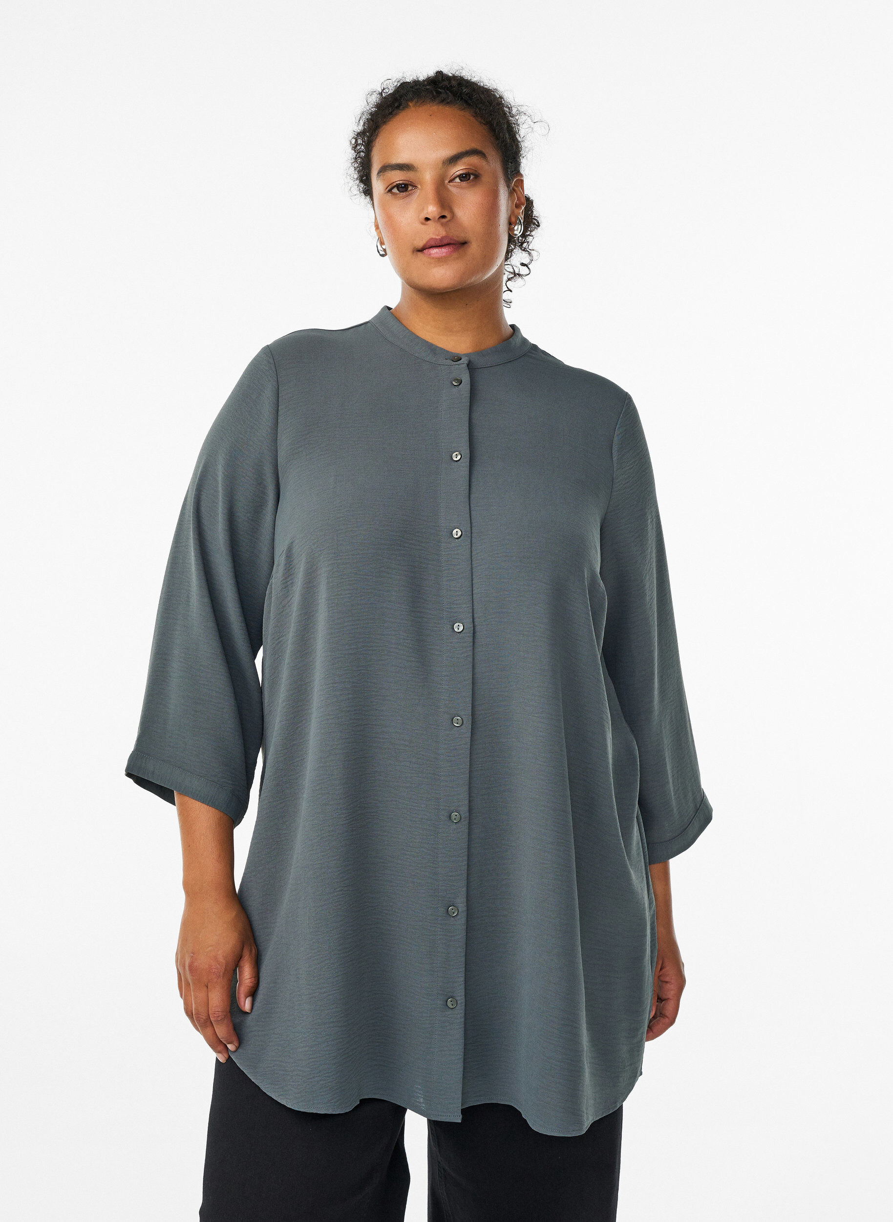 Tunic with 3/4 sleeves, Green, Model