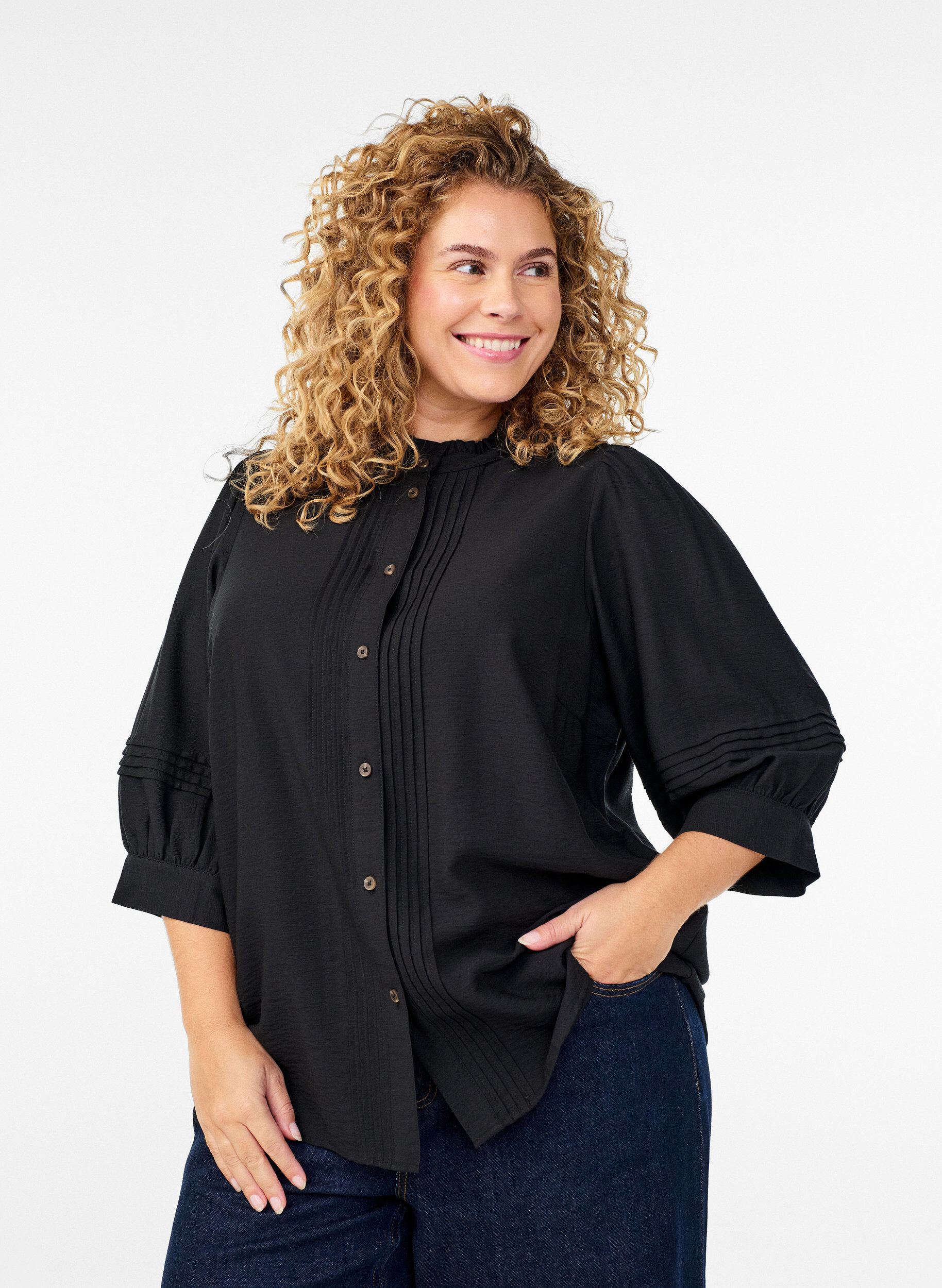 Blouse with 3/4 sleeves and decorative pleats, Black, Model