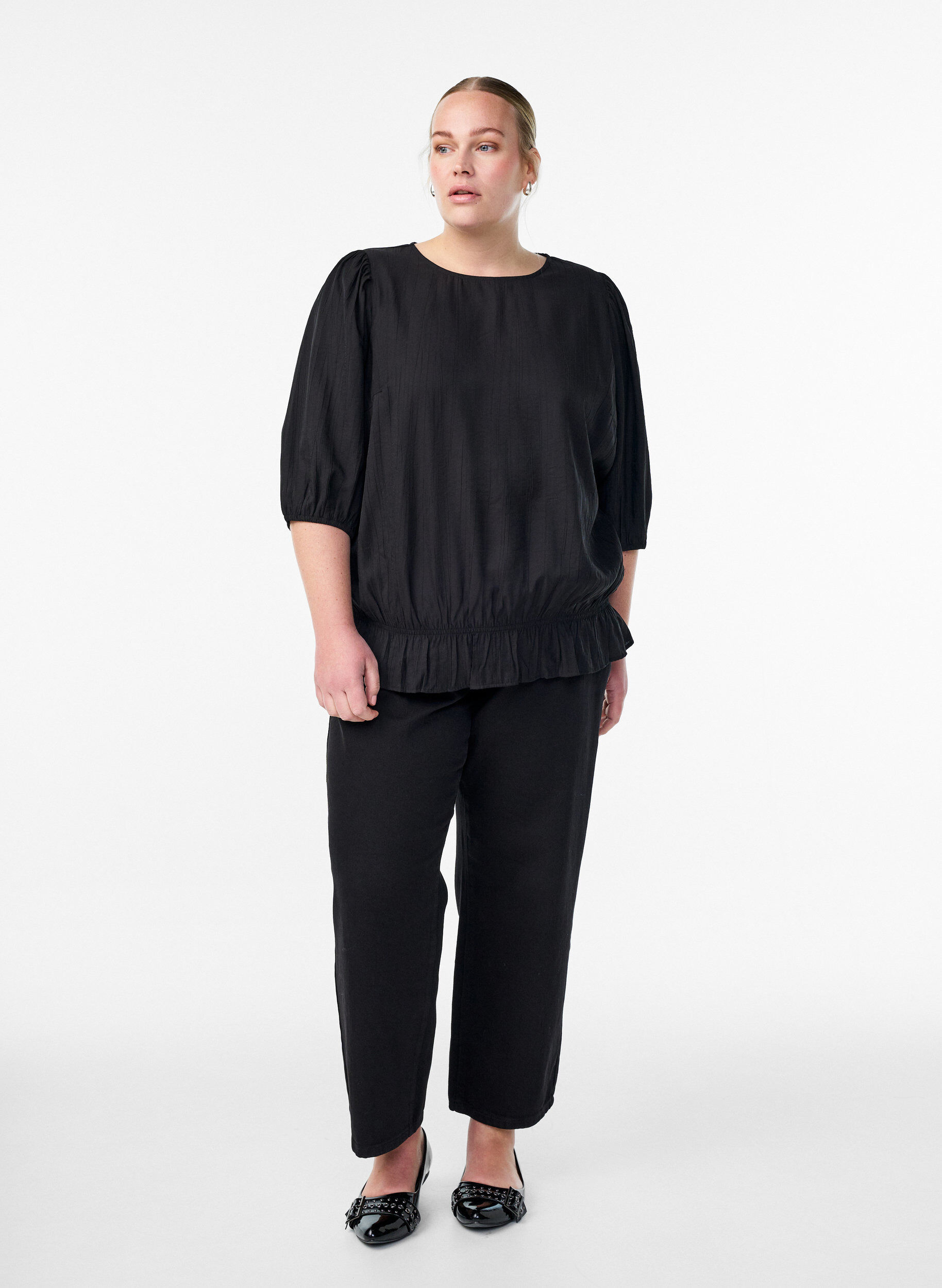Zizzifashion Viscose blouse with 3/4 sleeves and balloon effect, Black, Model image number 1