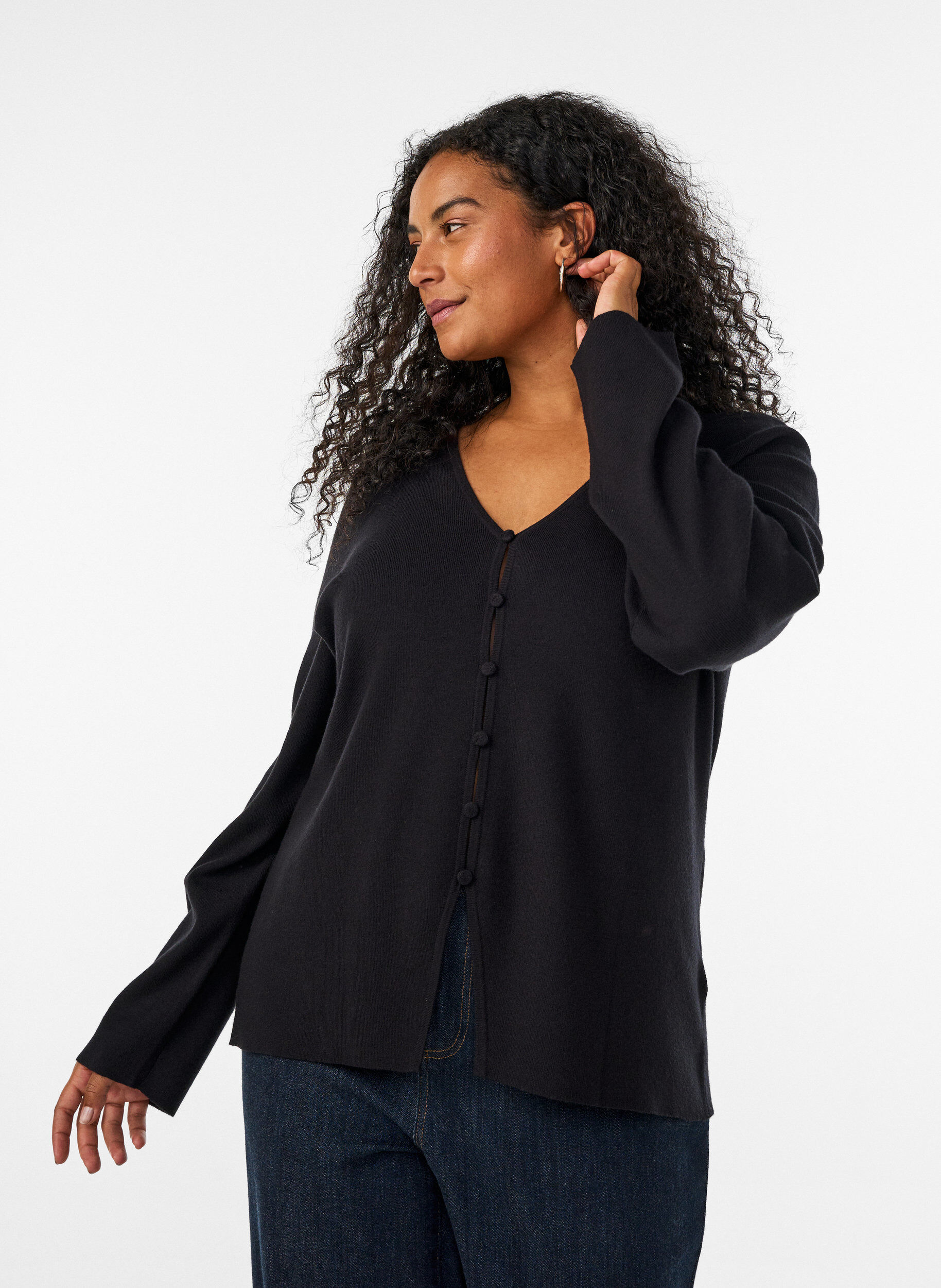 ZizzifashionFine-knit cardigan with fabric-covered buttons, Black, Model image number 0